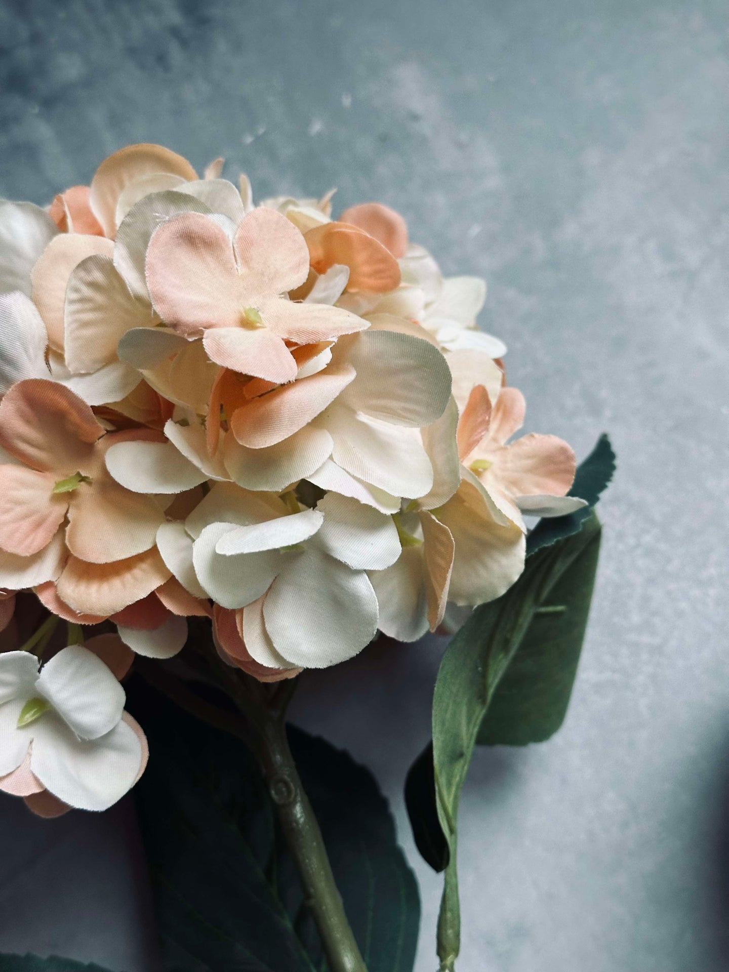 Blomst silke Hortensia Gyllen