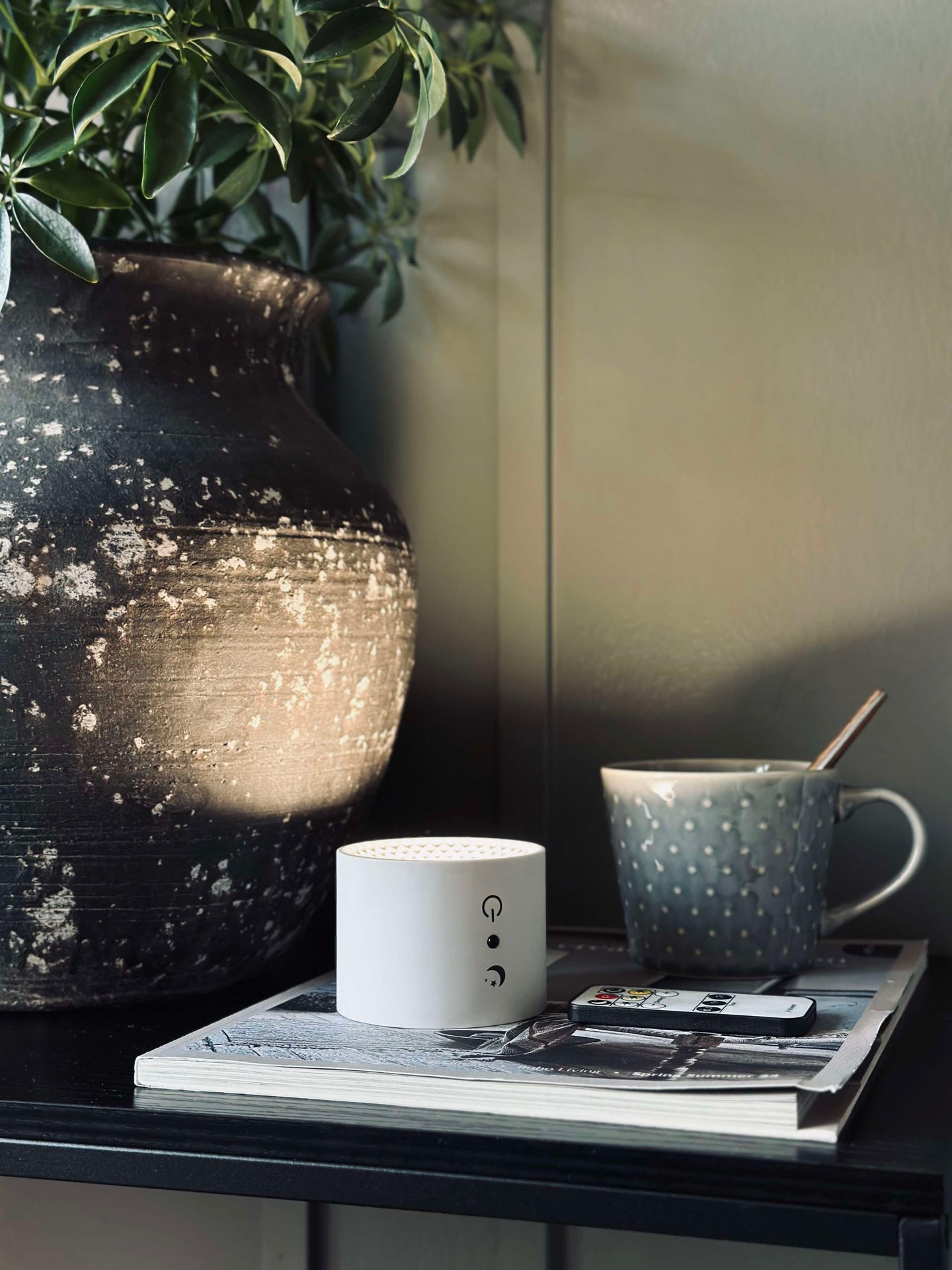 Vegglampe – Oppladbar med fjernkontroll