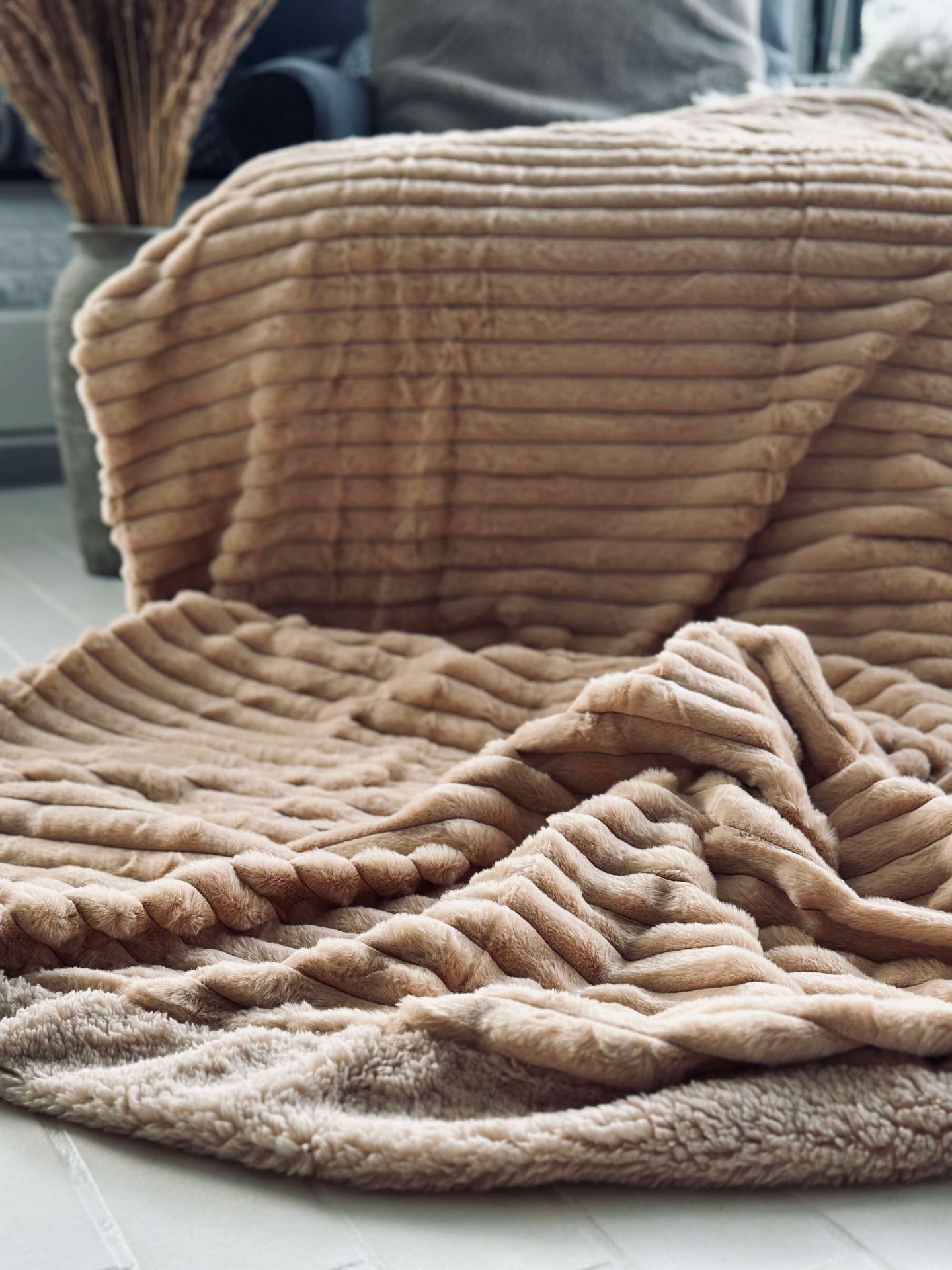 Sengeteppe STRIB - Beige