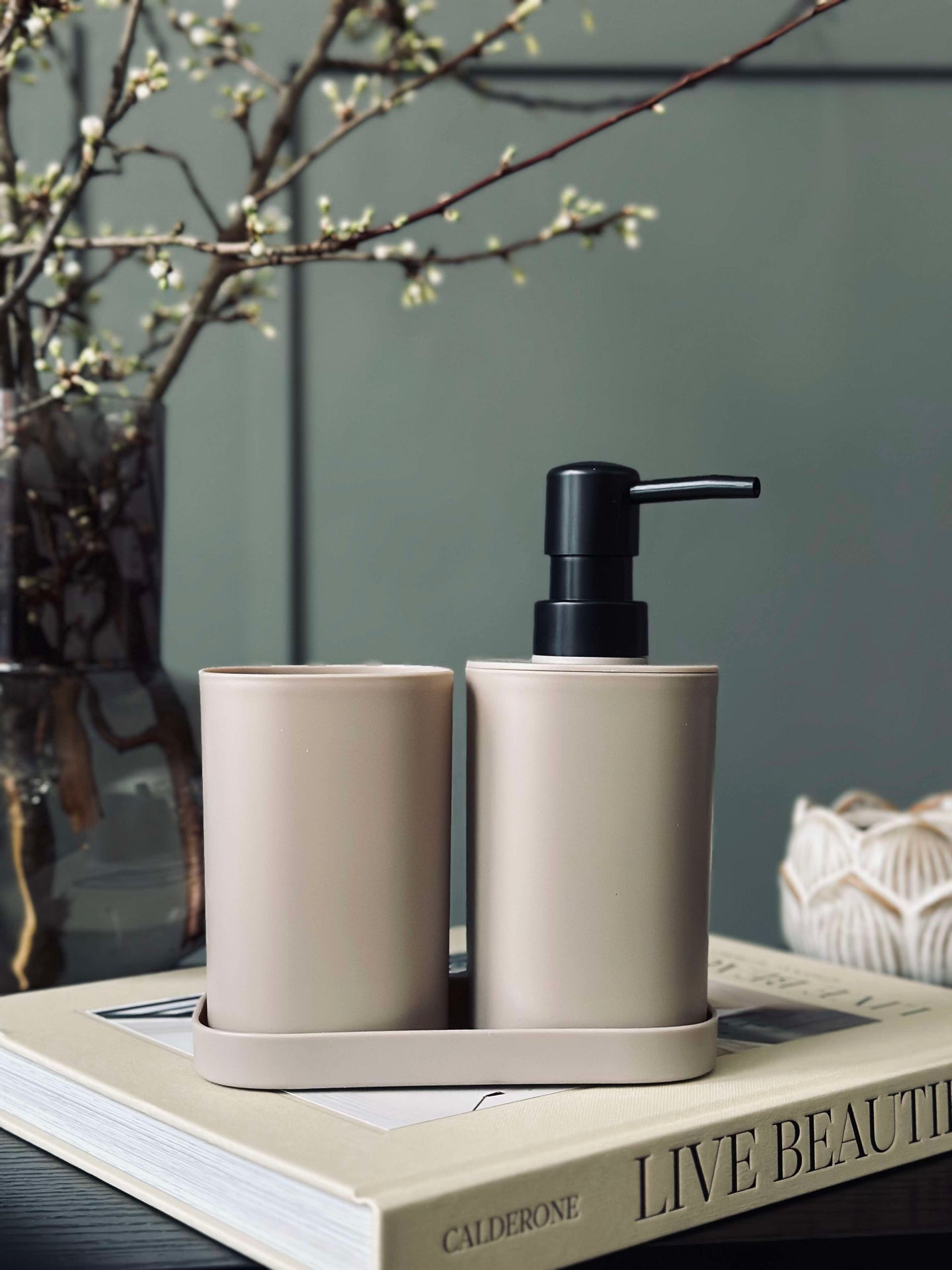 Dispensersett i beige - Sett med 3 deler