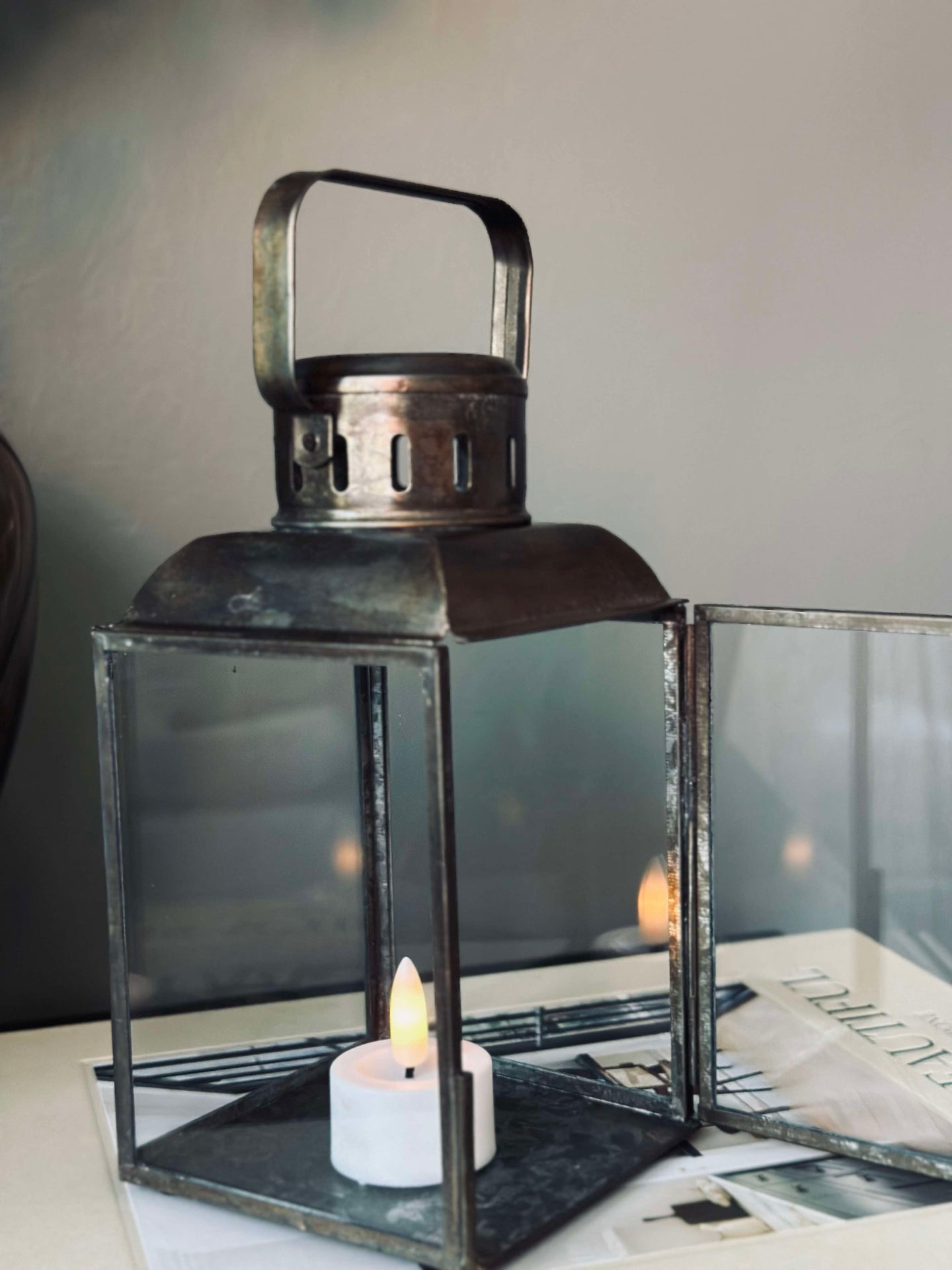 Lanterne i glass og metall