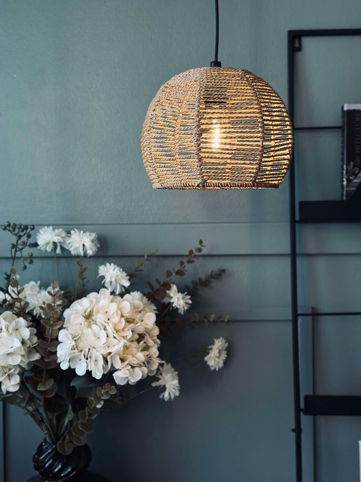 LED-lampe på batterier m. timerfunksjon