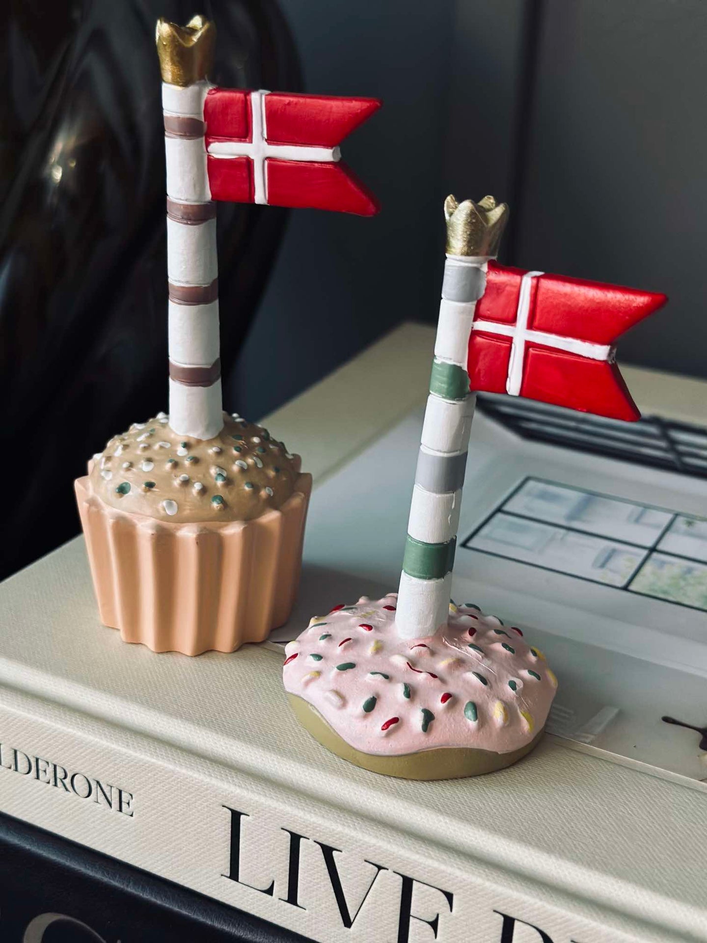 Flagg til bursdag - 2 stk.