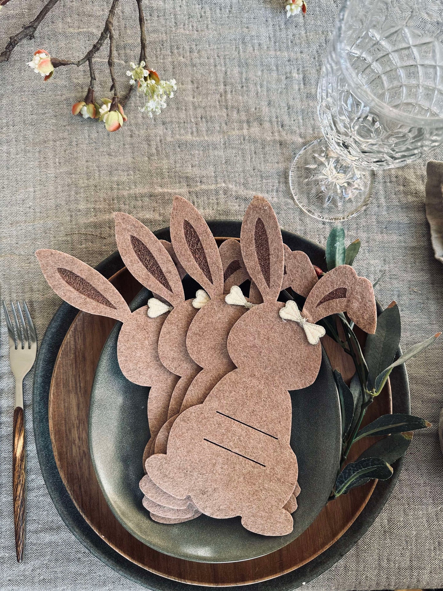 Bestikkholder kanin brown - Sett med 4 stk