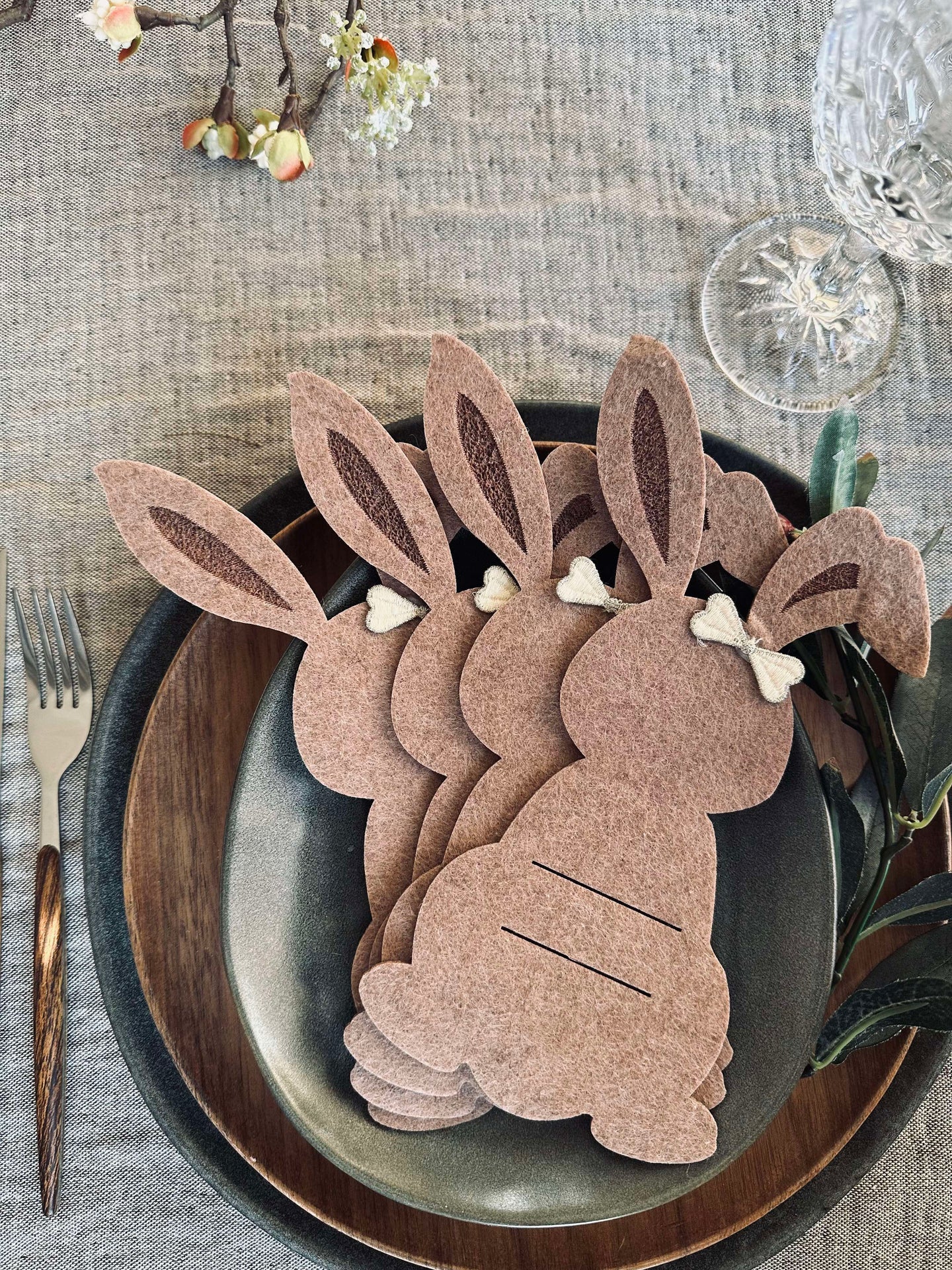 Bestikkholder kanin brown - Sett med 4 stk