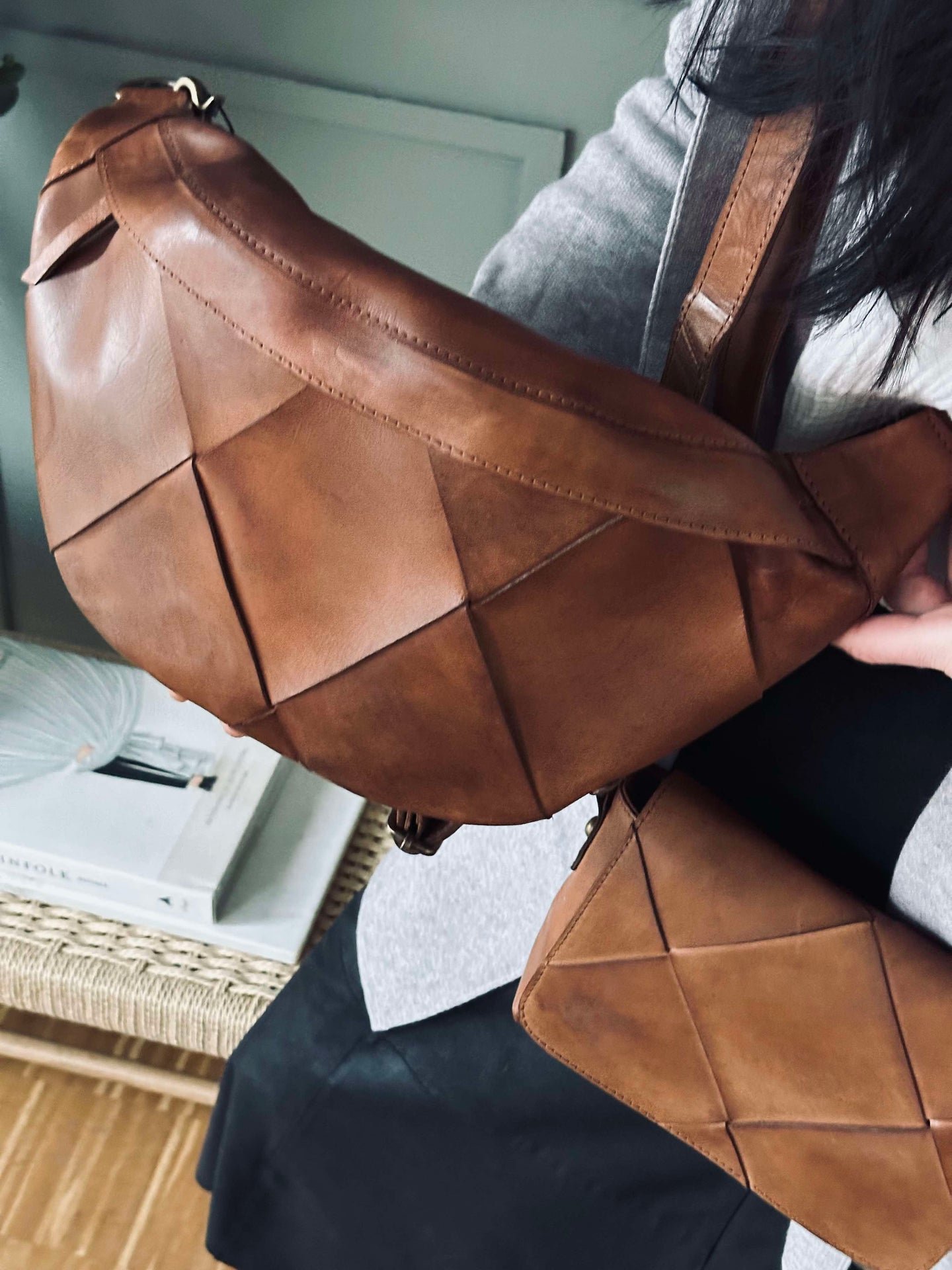 Eksklusiv håndflettet bumbag - Cognac