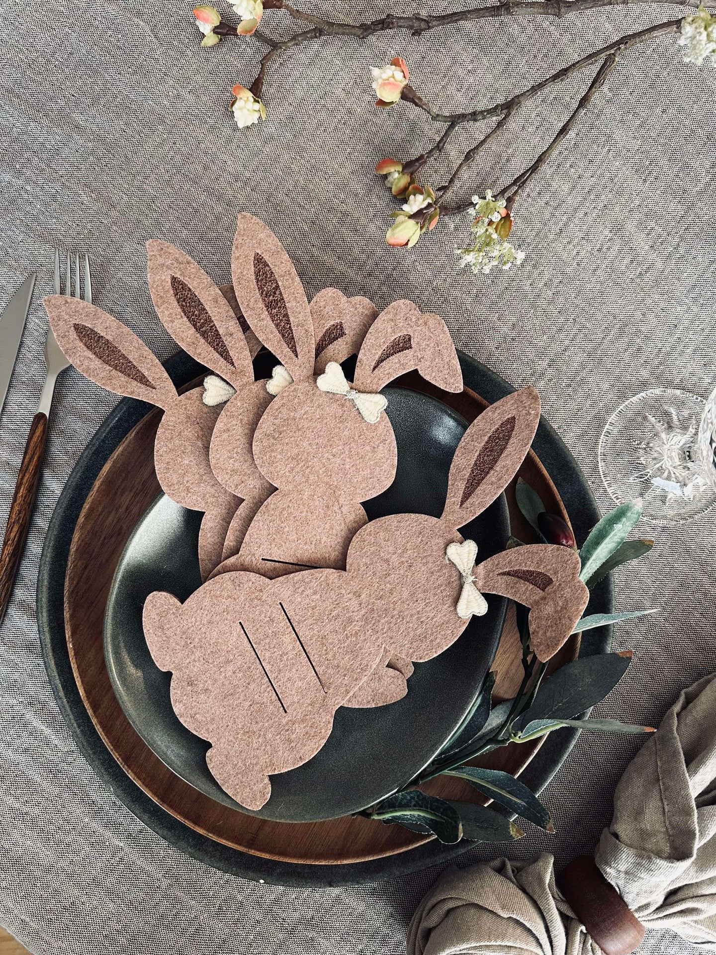 Bestikkholder kanin brown - Sett med 4 stk