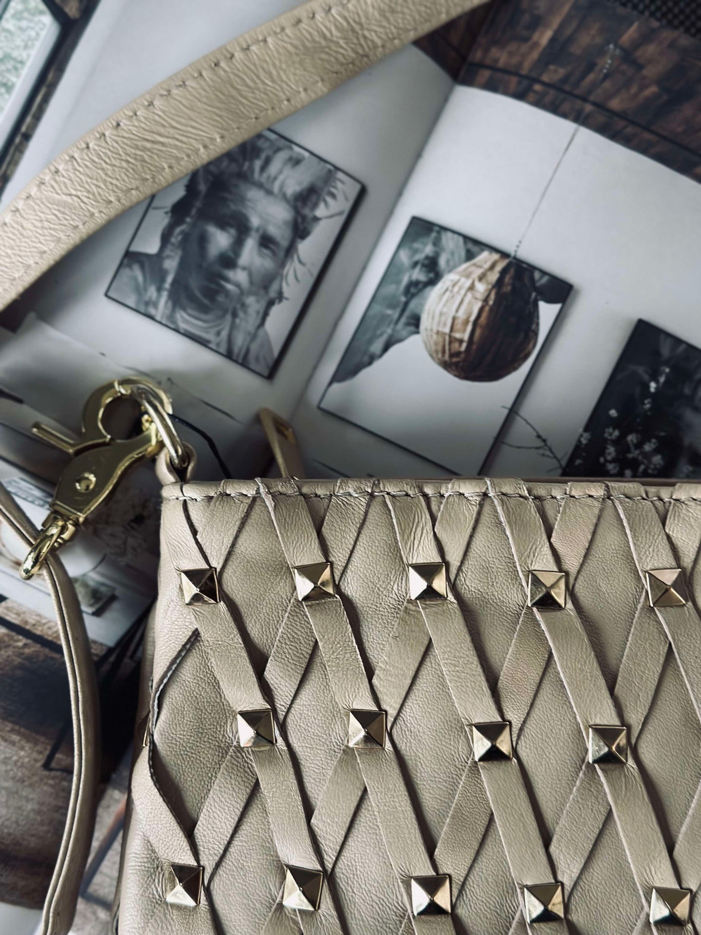Clutch Vanila gold