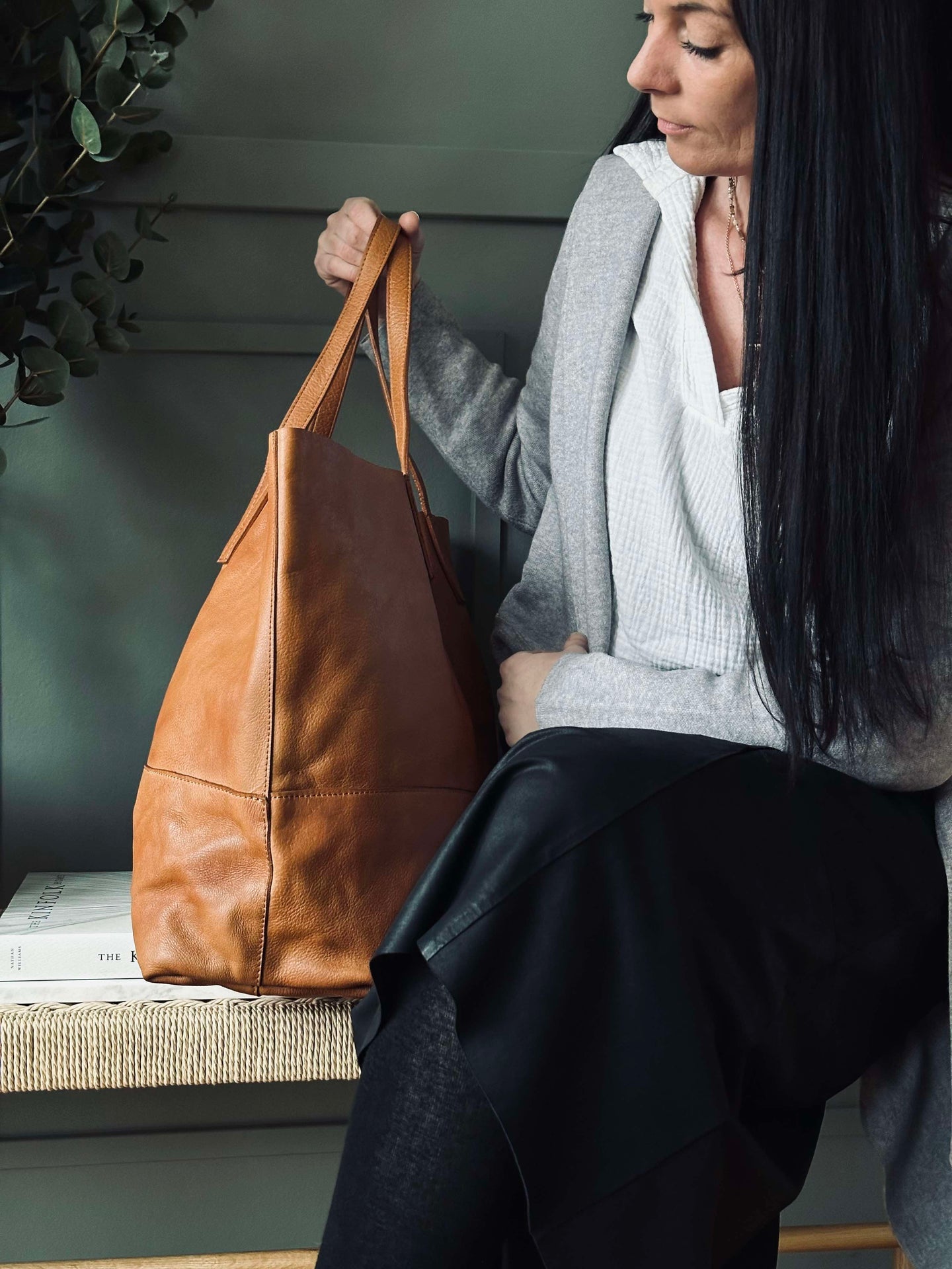 XL Shopper Gabby Cogac