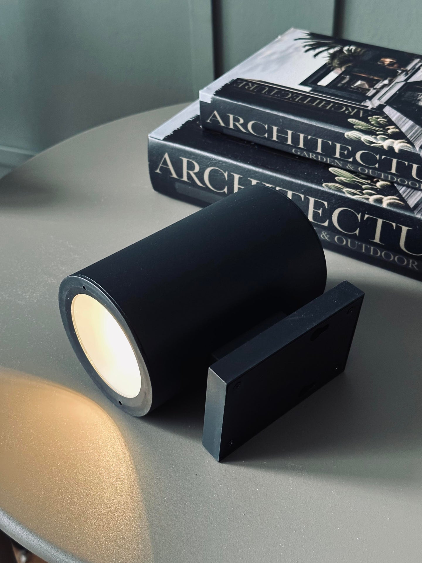 Vegglampe med solceller