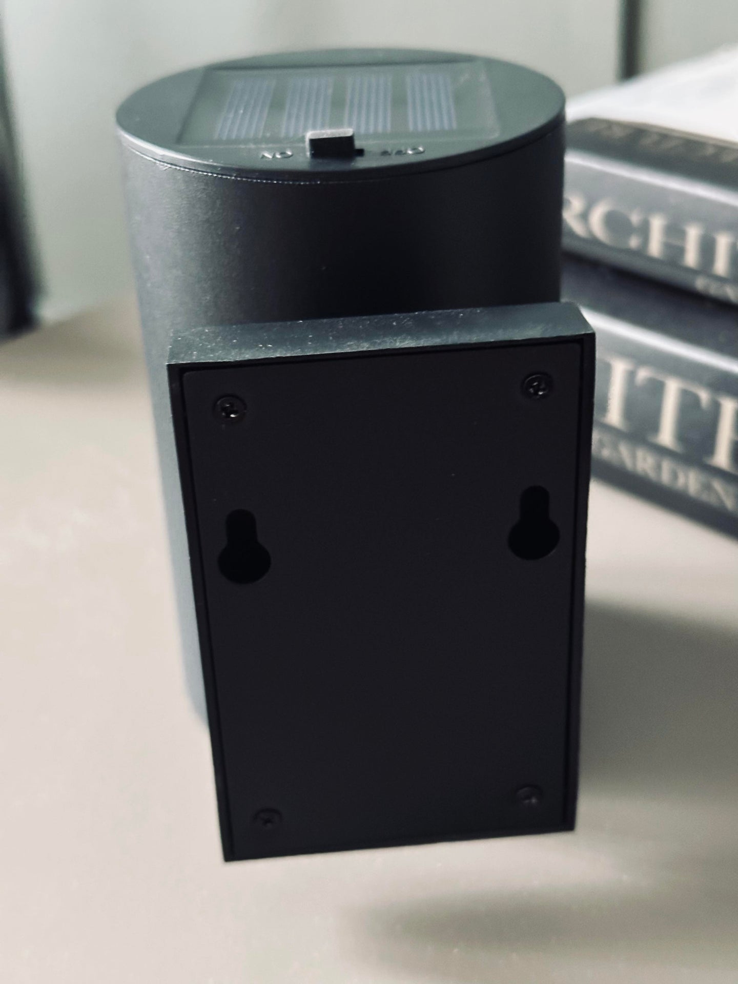 Vegglampe med solceller