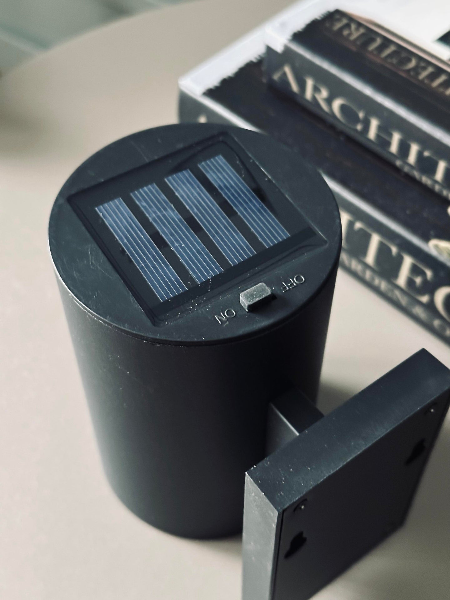 Vegglampe med solceller