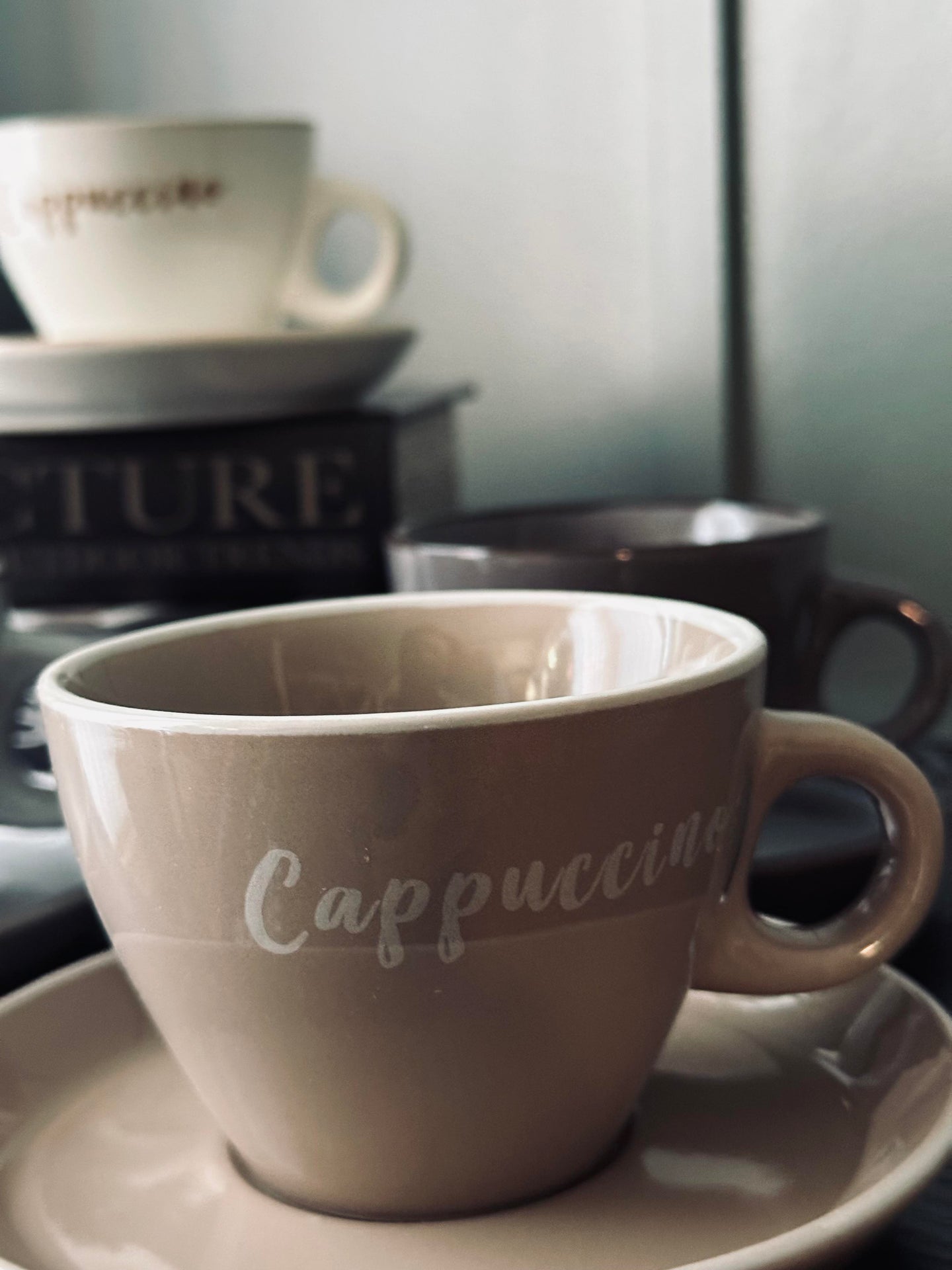 Cappuccino-kopp med skål - Sett med 4 stk.