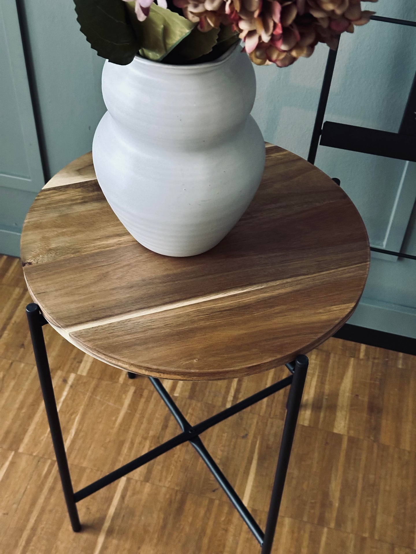 Bakkebord Akasietre