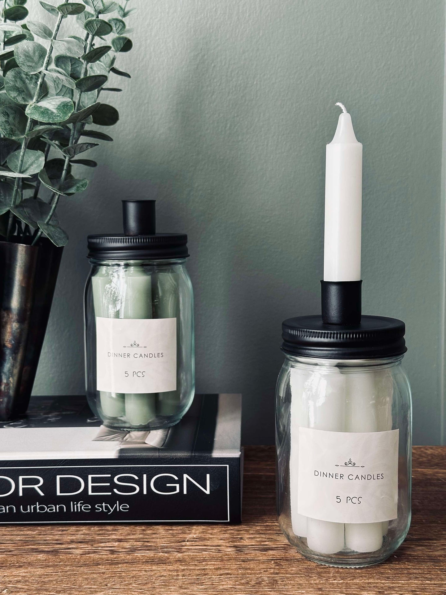 Stearinlys med lysestake - Dus grønn