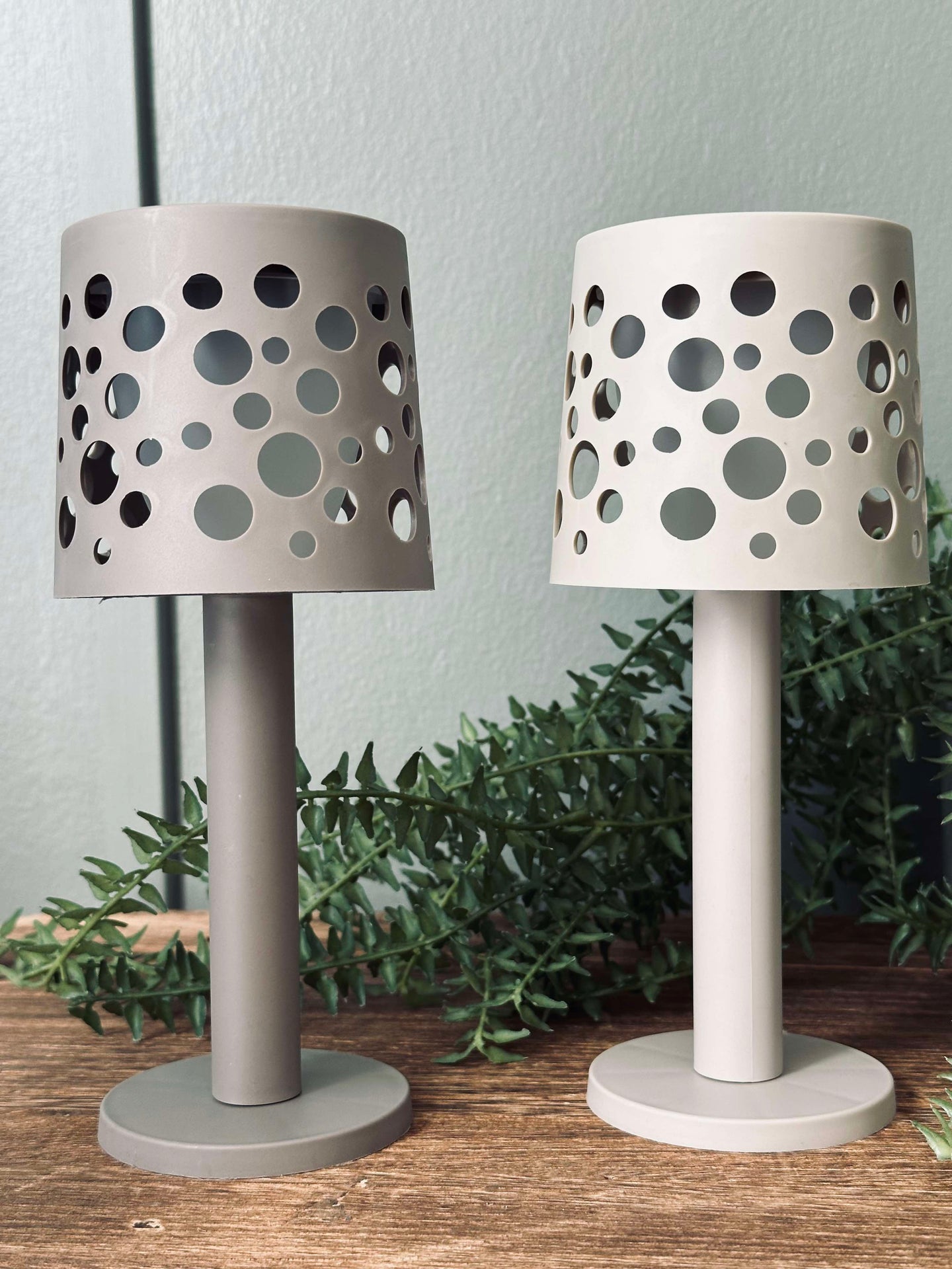Bordlampe med solceller - Lys beige