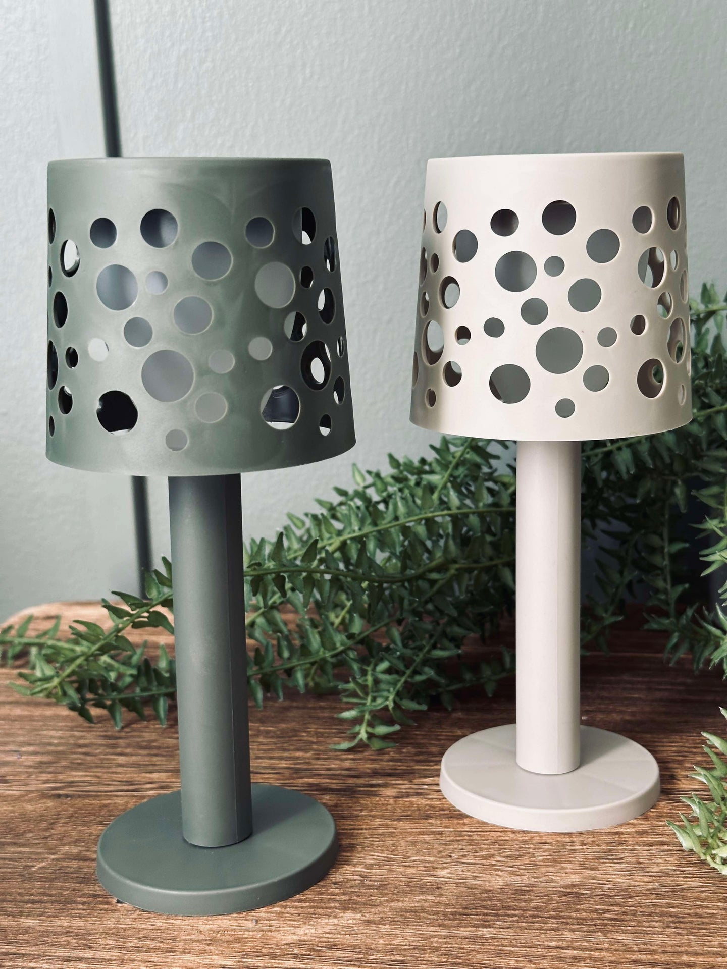 Bordlampe med solceller - Army