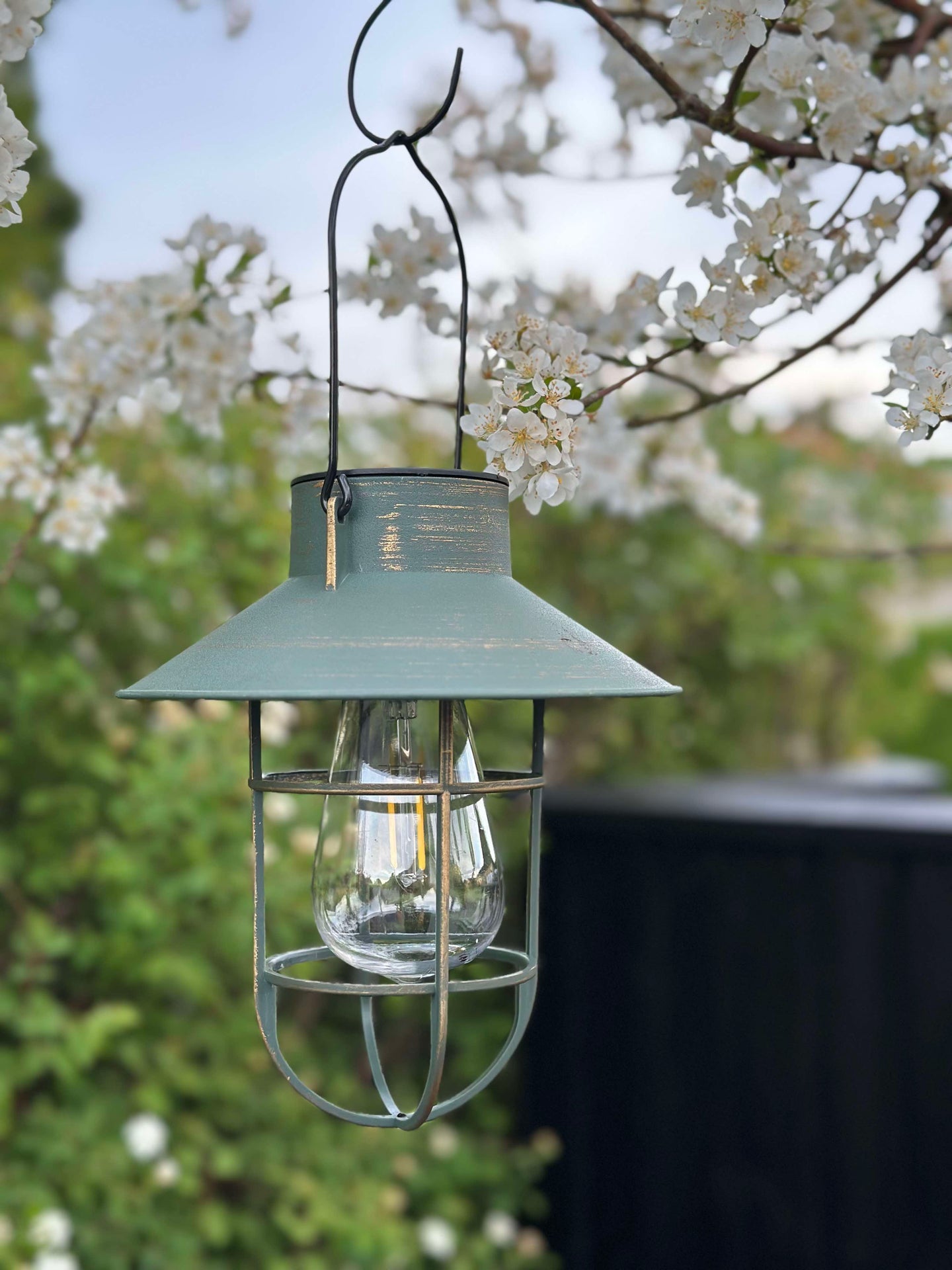 Solar lampe med oppheng - Grønn / gull