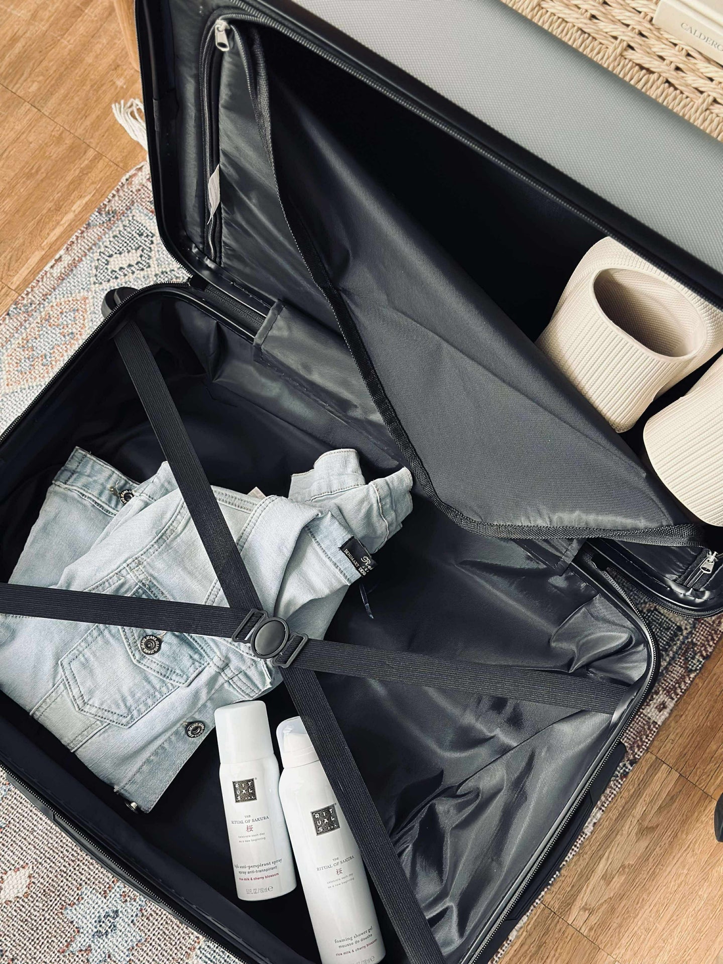 Koffertsett LUX Silver - Sett med 3 stk.