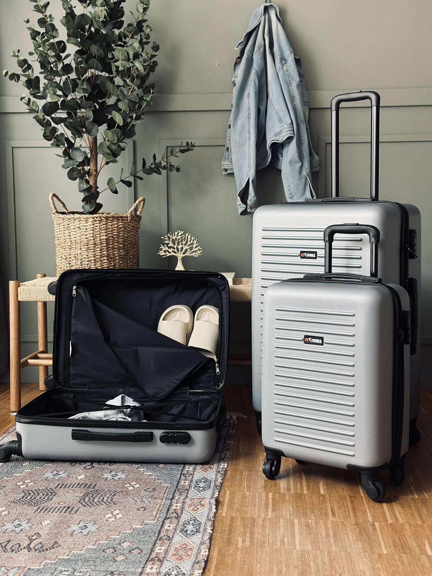 Koffertsett LUX Silver - Sett med 3 stk.