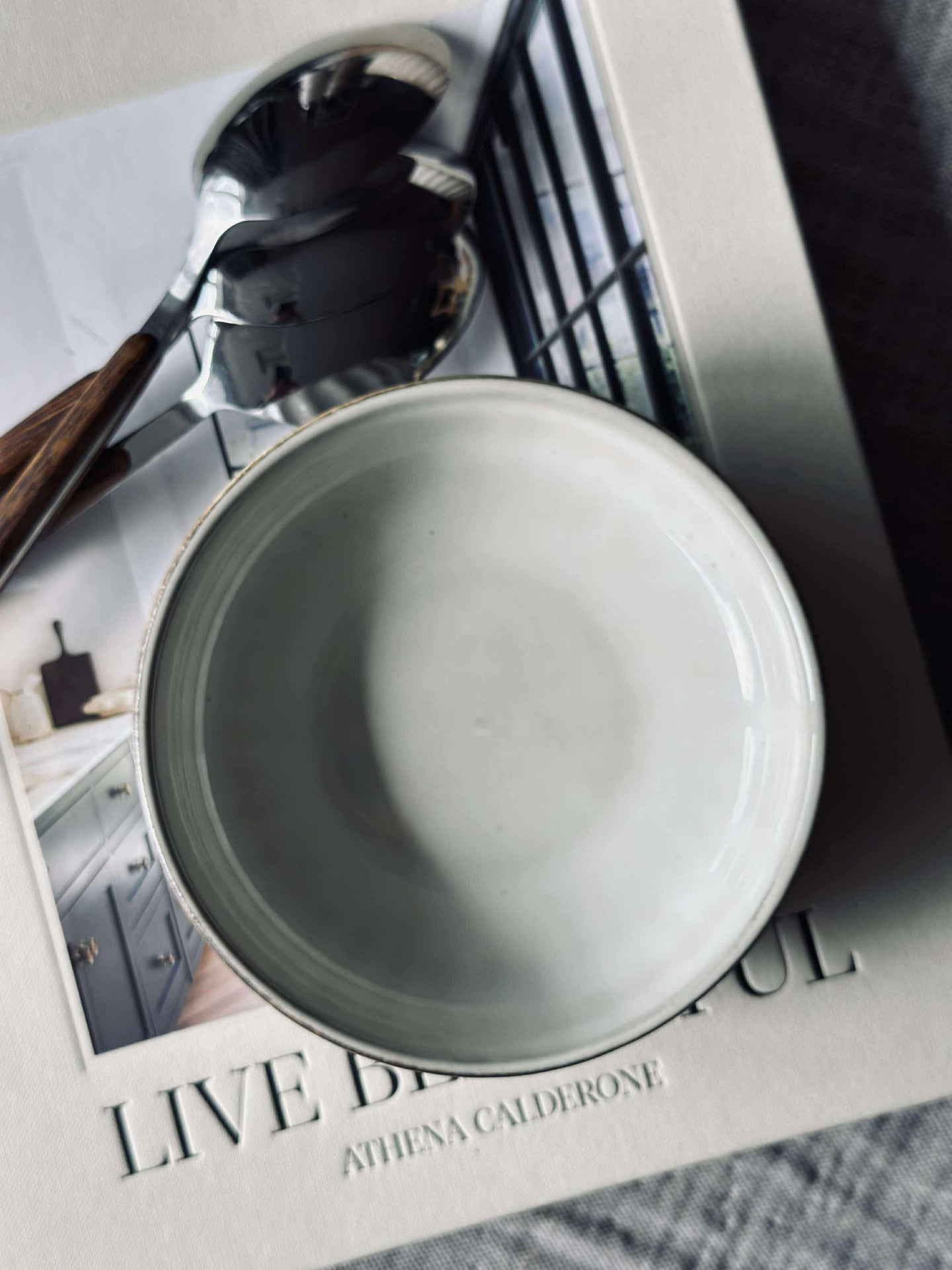 Skål VIGA stripet steintøy - Sand 12cm