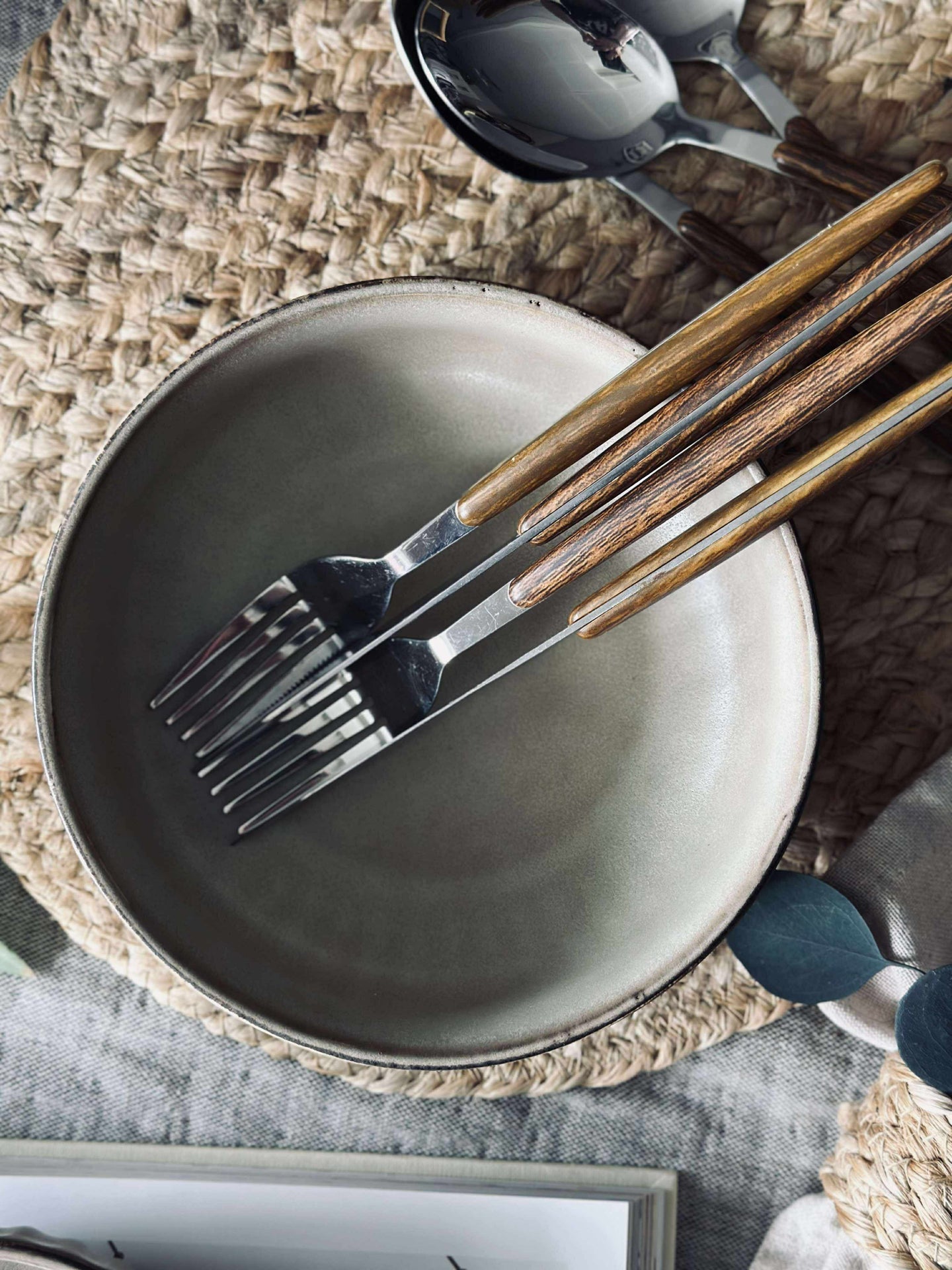 Bolle VIGA stripet steintøy - Matt brun 16cm