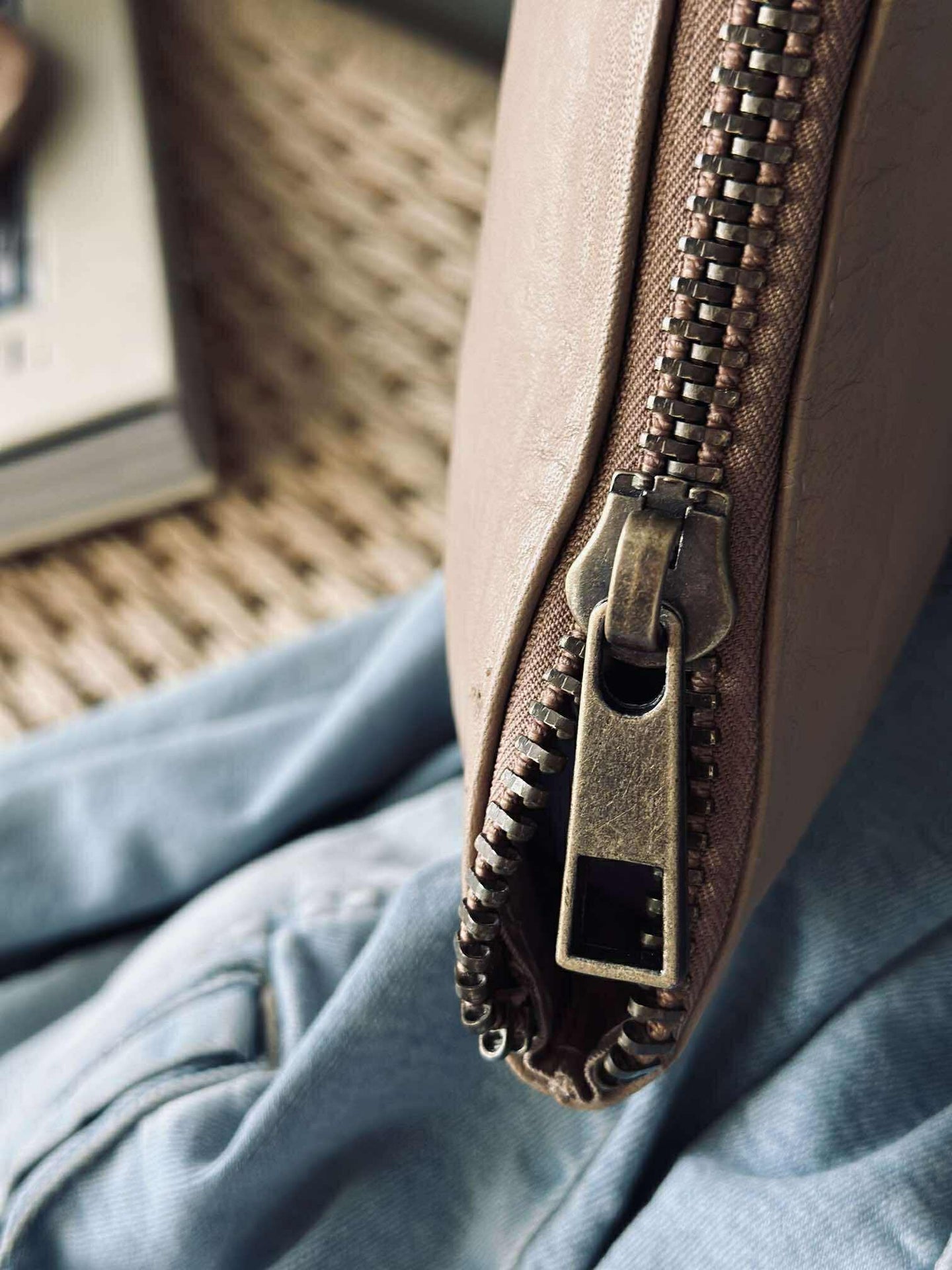 Shopper ink clutch MILLE – Latte