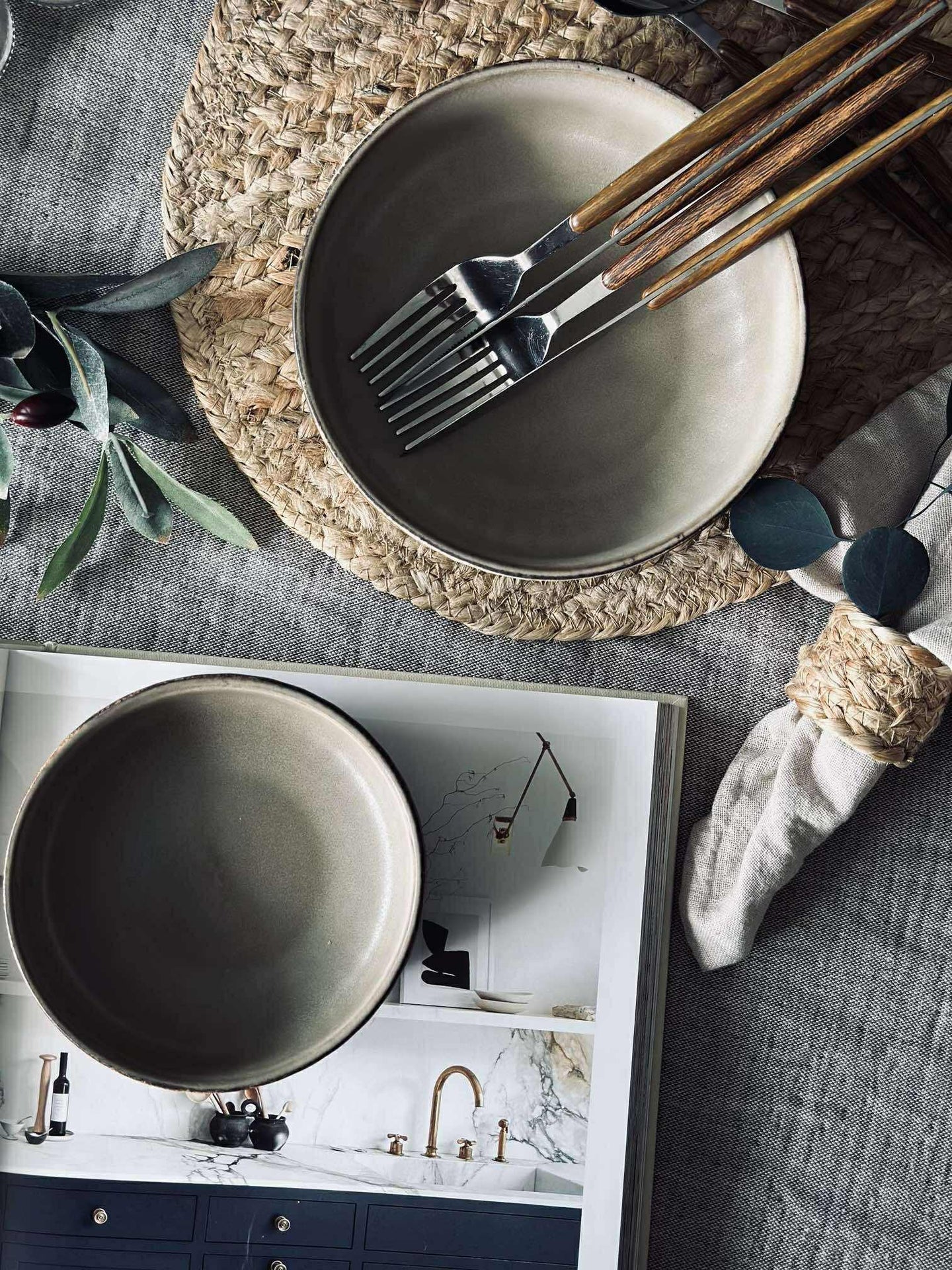 Bolle VIGA stripet steintøy - Matt brun 16cm