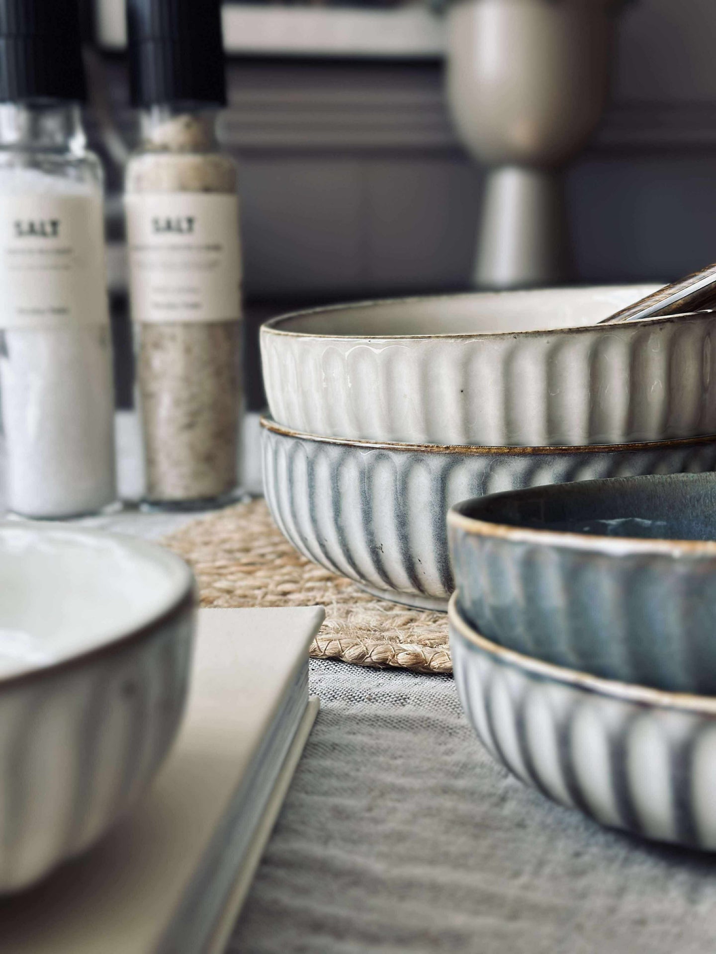 Bolle VIGA stripet steintøy - Sand 16cm