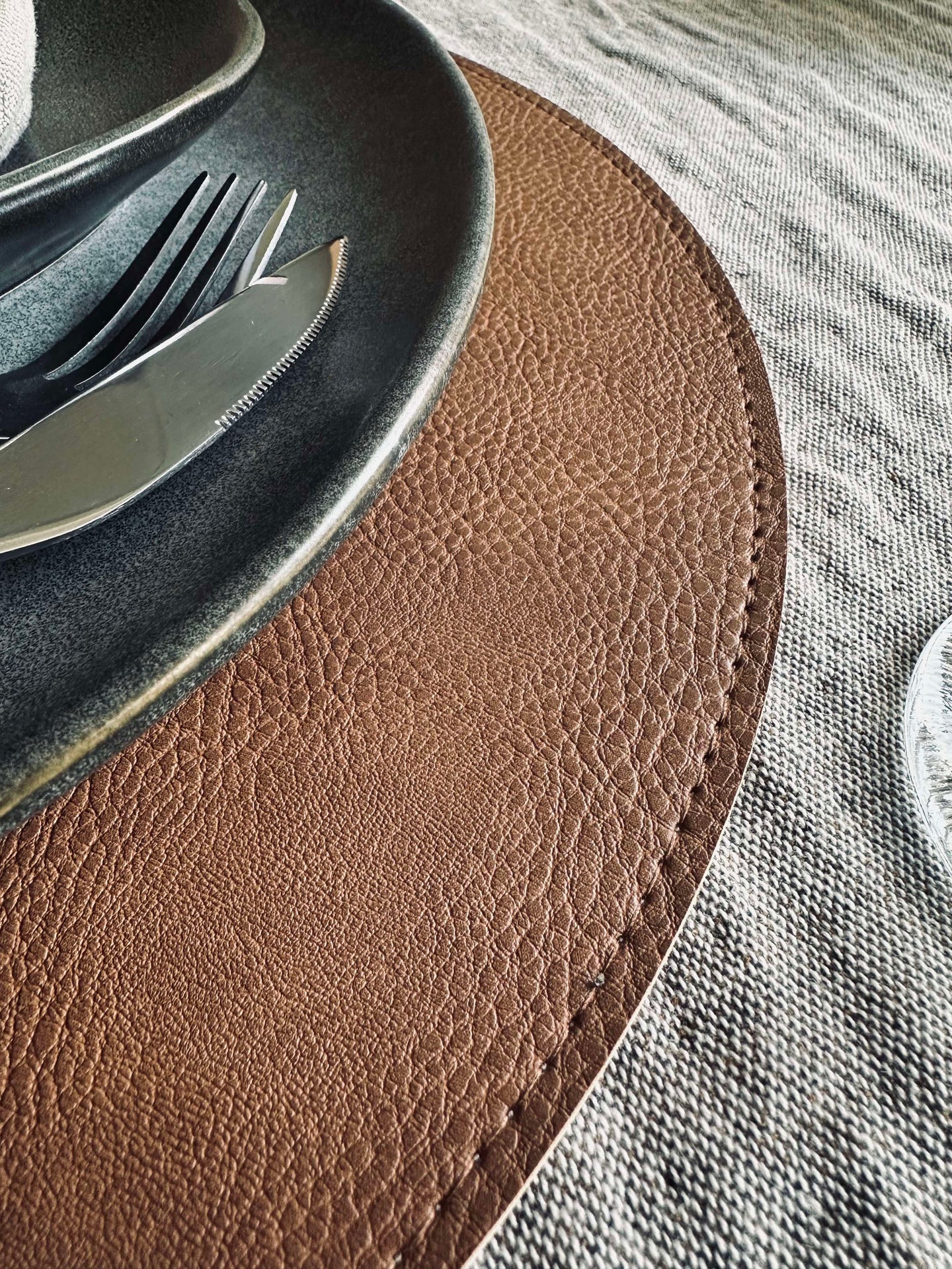 Vendbar bordbrikke - Tobacco/Sand