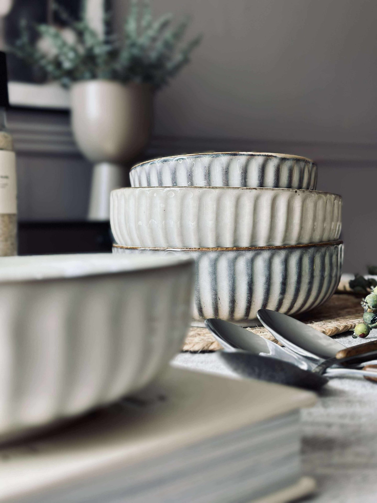 Bolle VIGA stripet steintøy - Sand 16cm