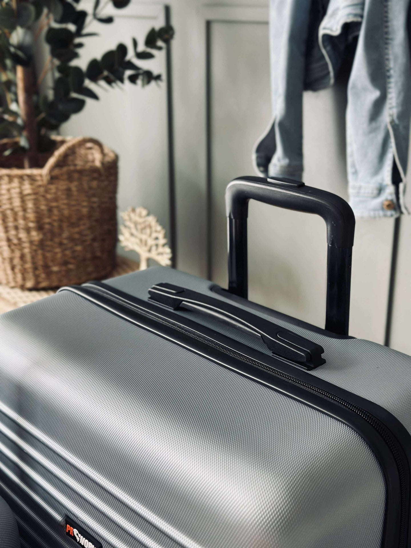 Koffertsett LUX Silver - Sett med 3 stk.