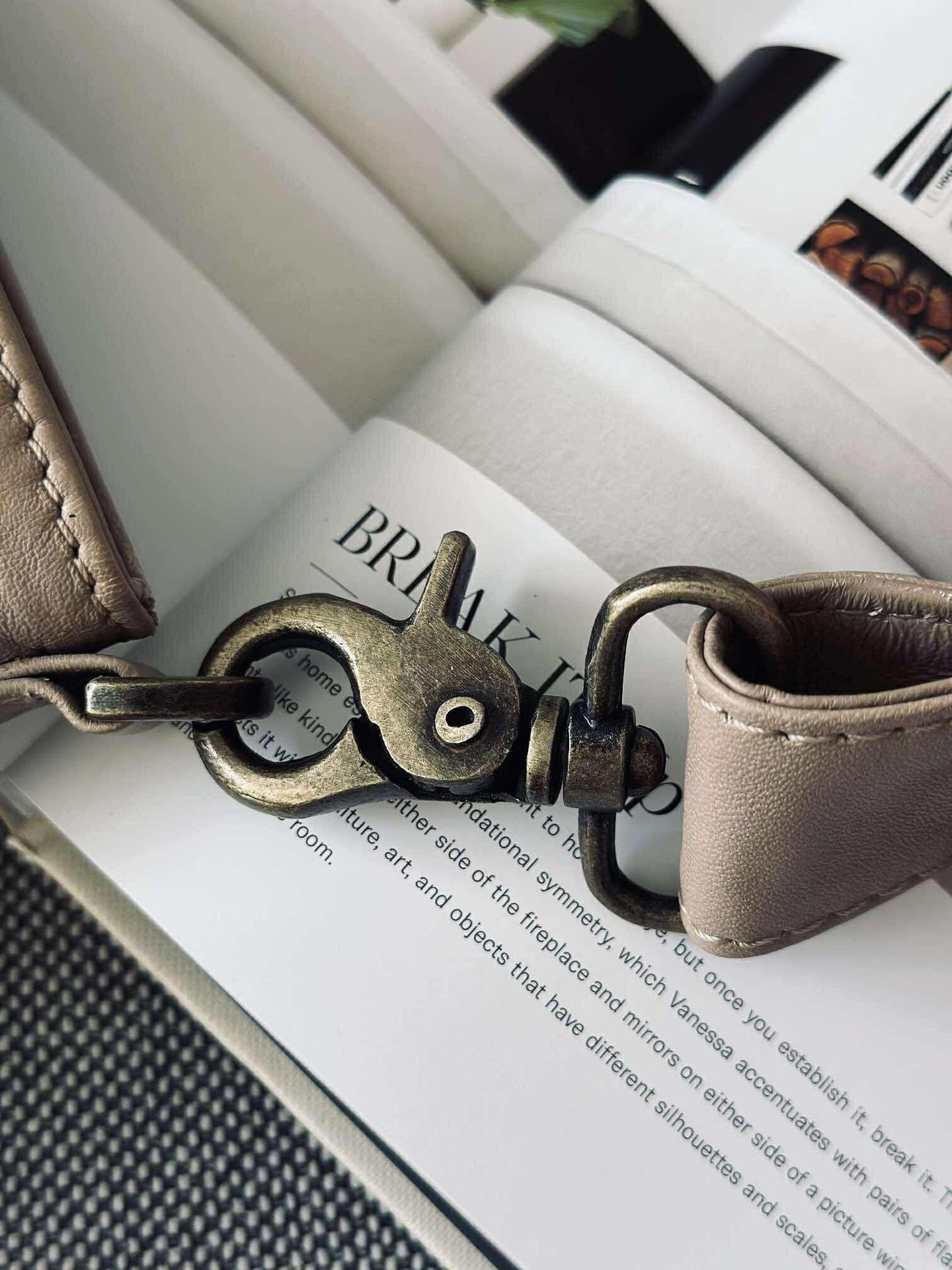 Crossbody LATTE - Ultra myk