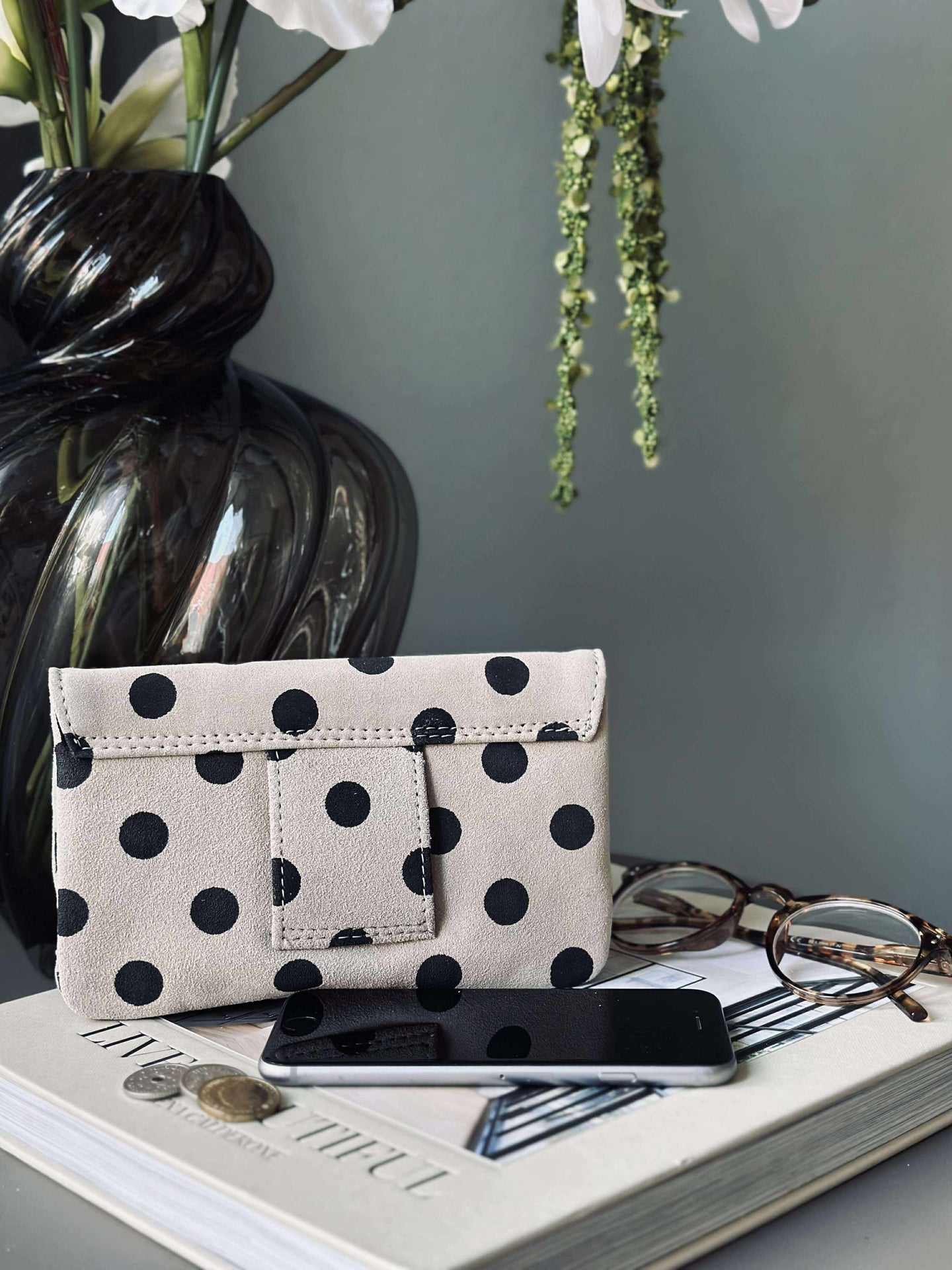 Pung Black dots