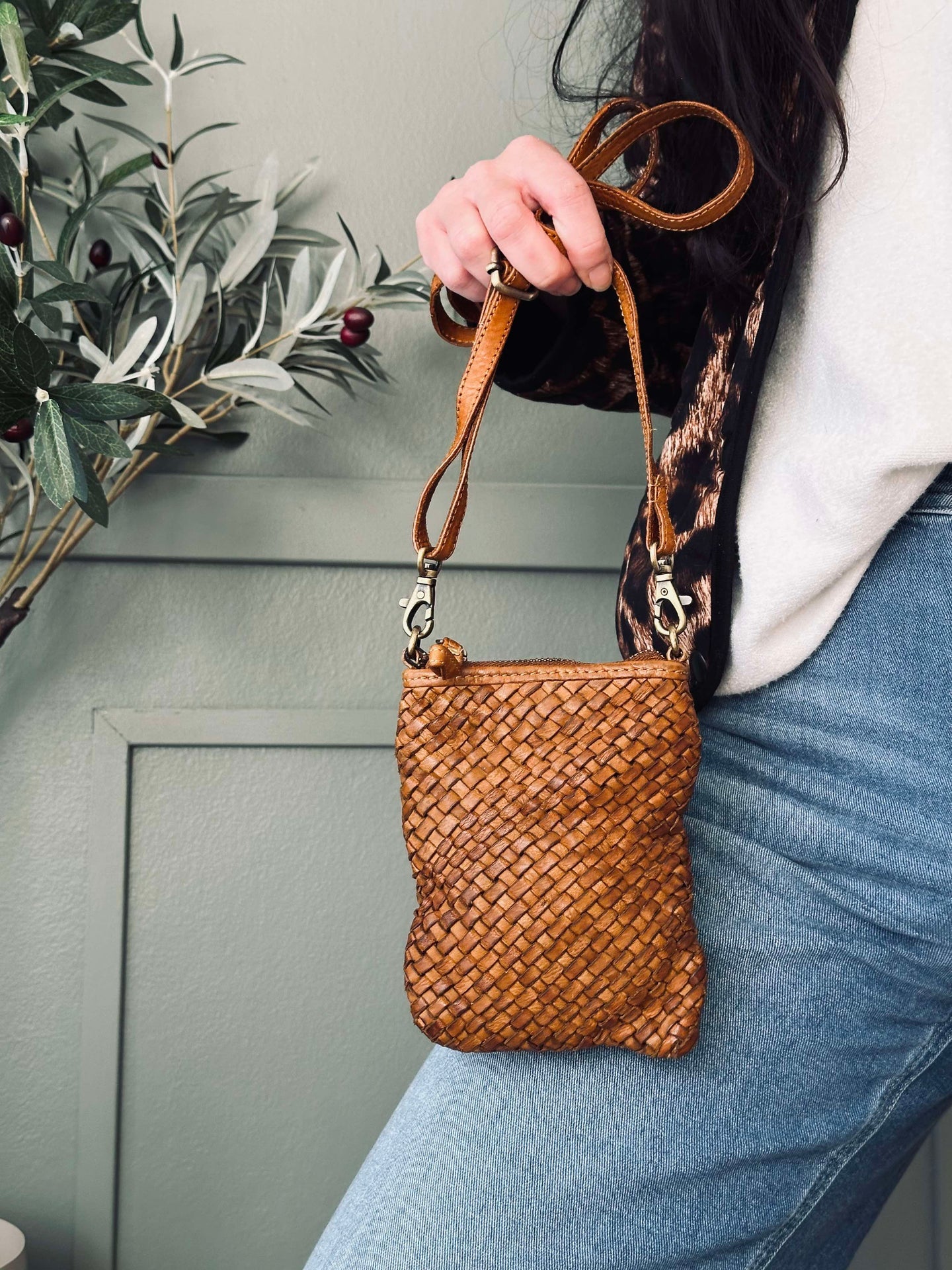 Crossover mobilveske - Miriam Cognac