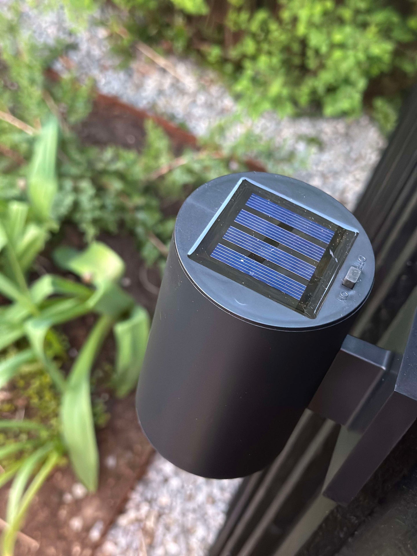 Vegglampe med solceller