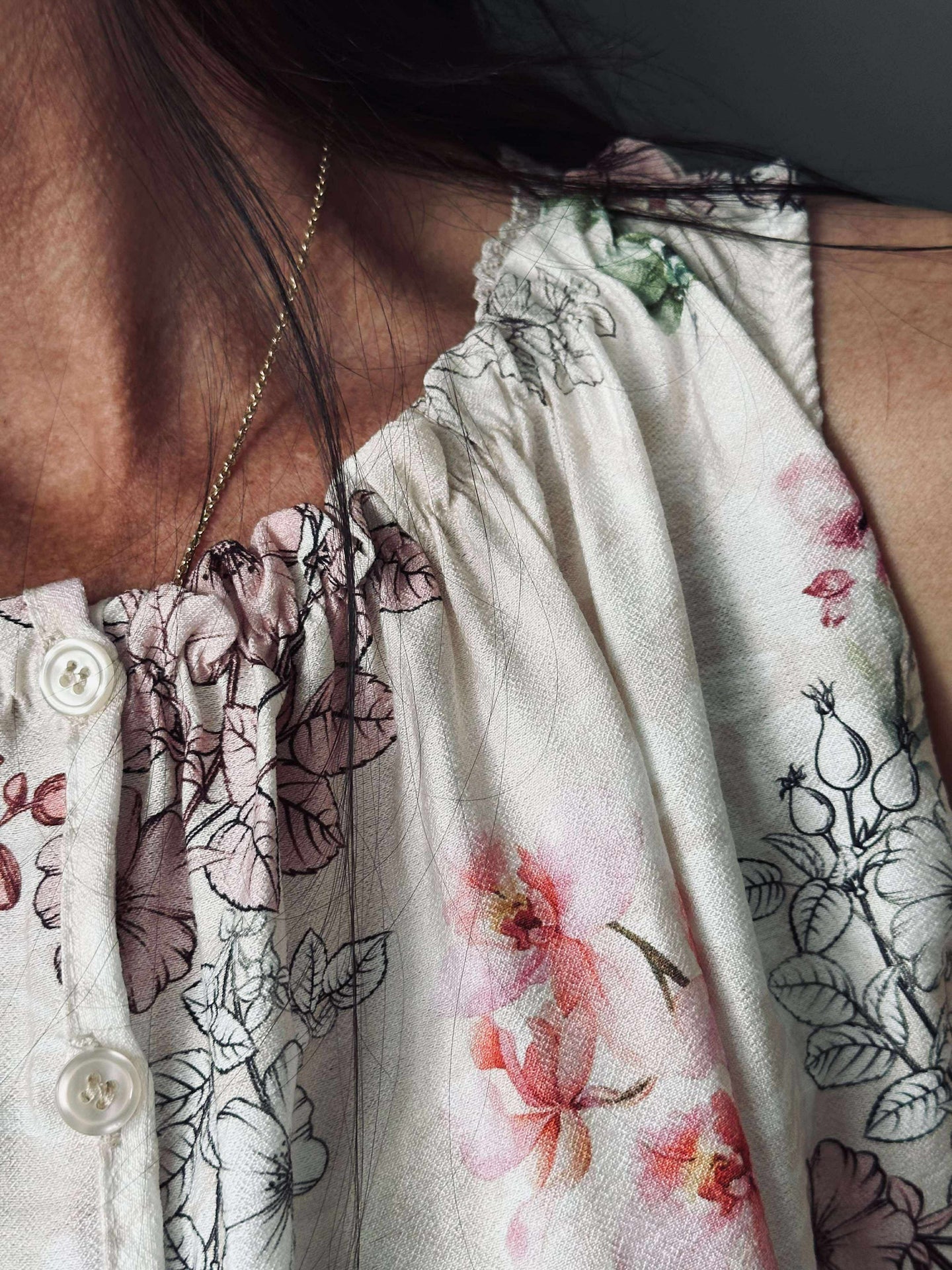 Topp Anika Rose flower