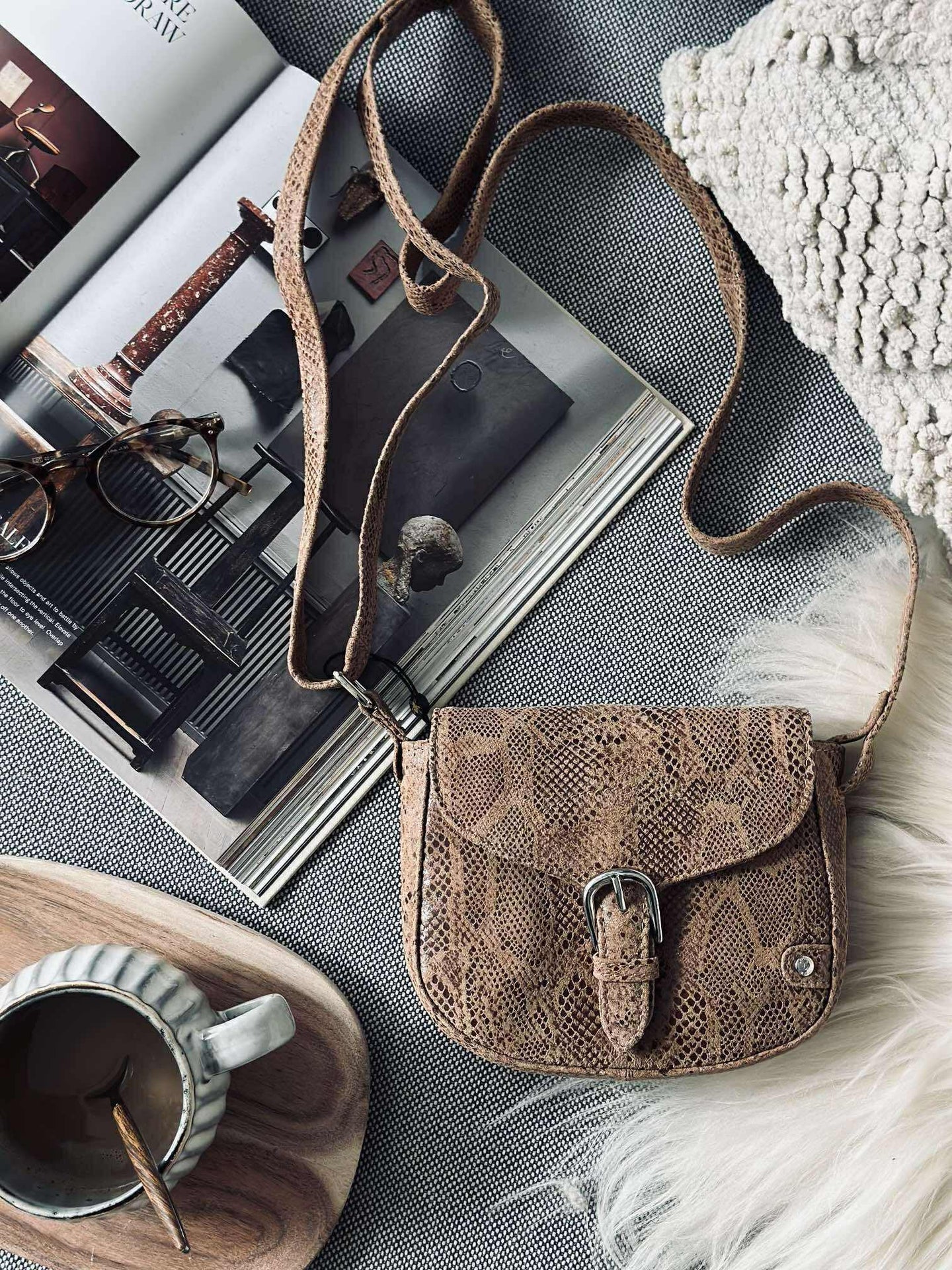 Crossbody Aura Snake - Camel