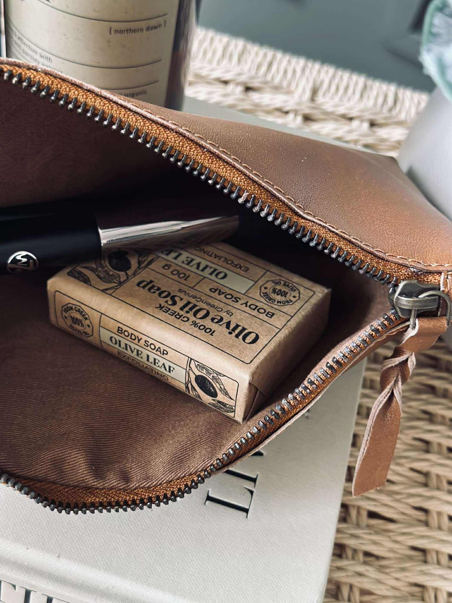 Sminkepung - Cognac leather