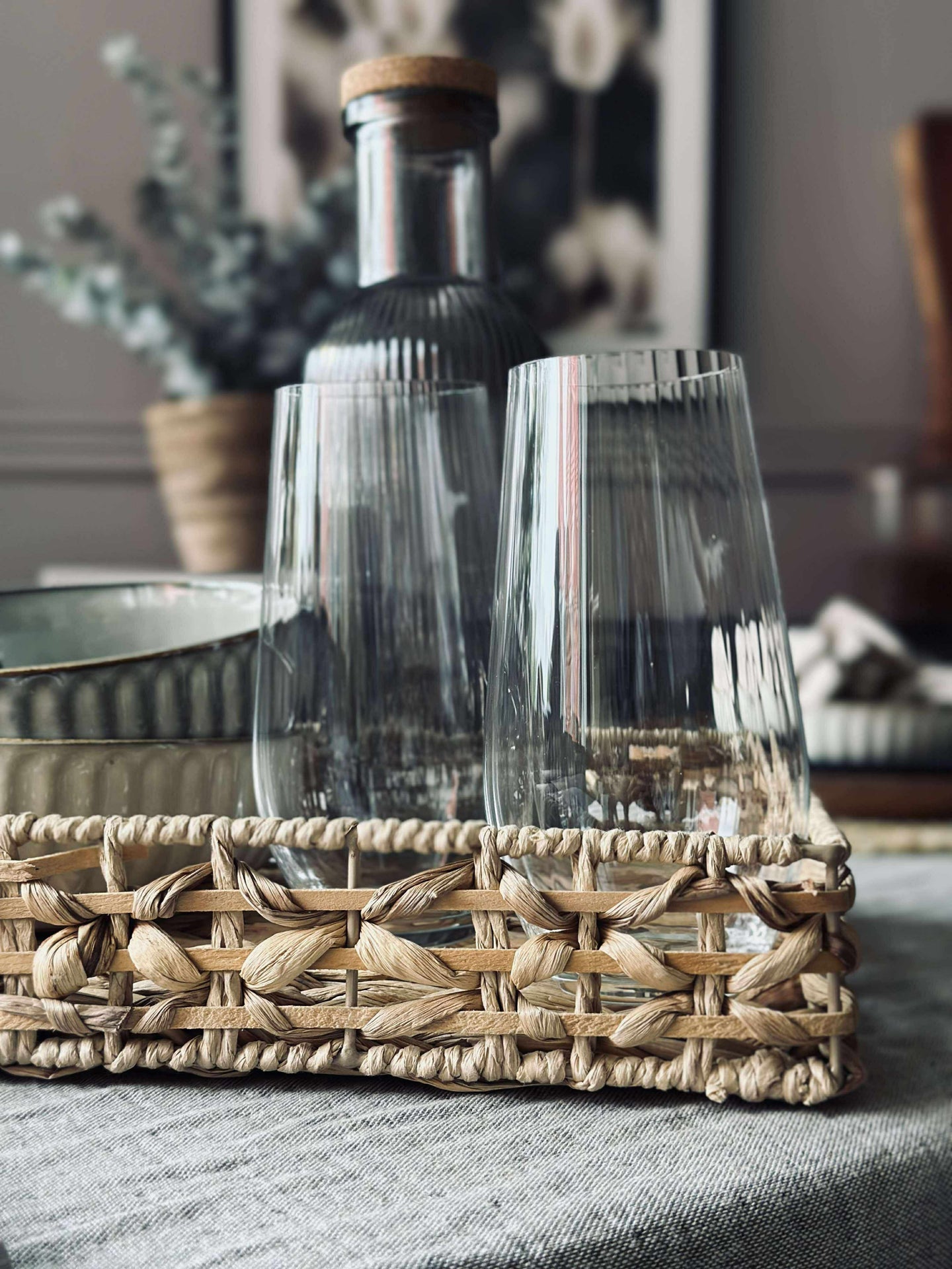 Brett med kant i vannhyasint