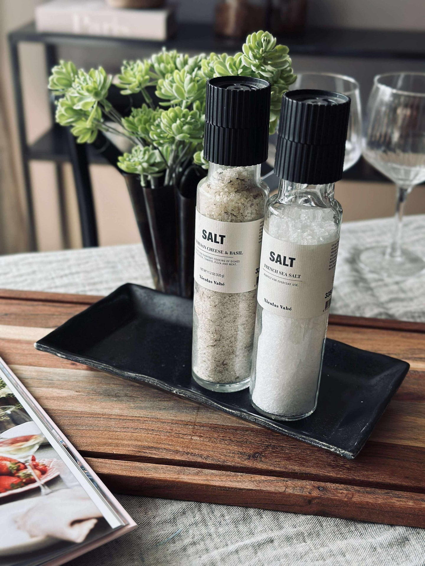 Fat i steintøy – Svart