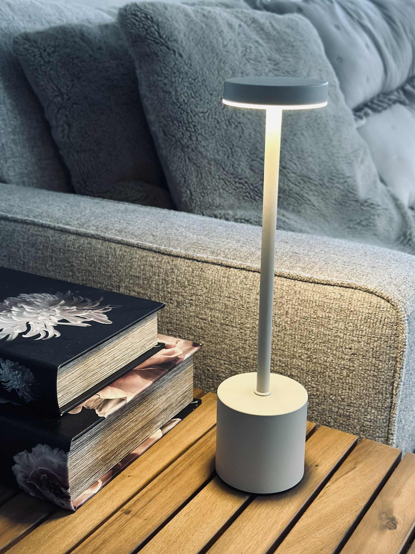 LED bordlampe KELLY Krem - oppladbar