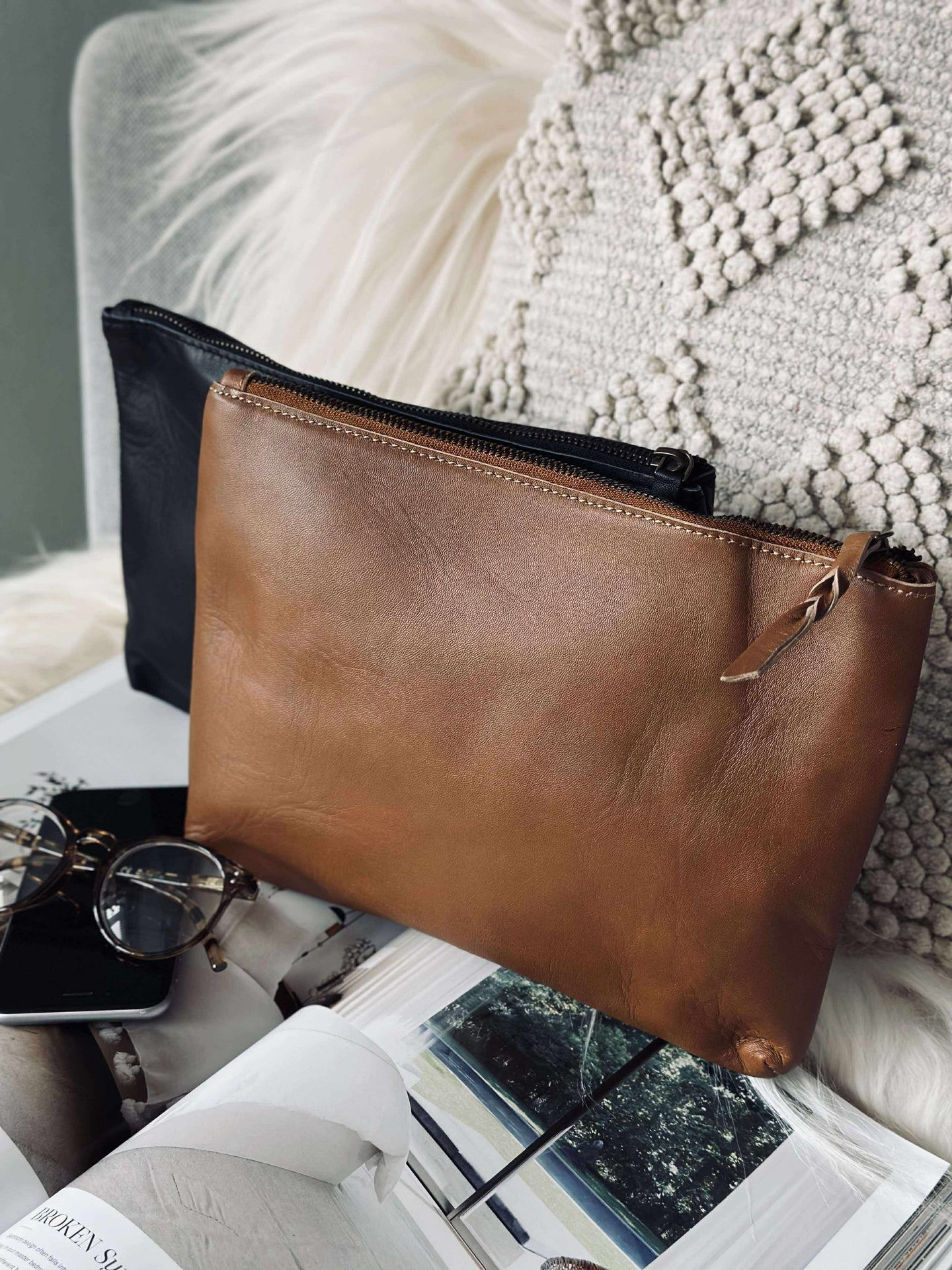 Kosmetikkpung / Clutch - Cognac leather