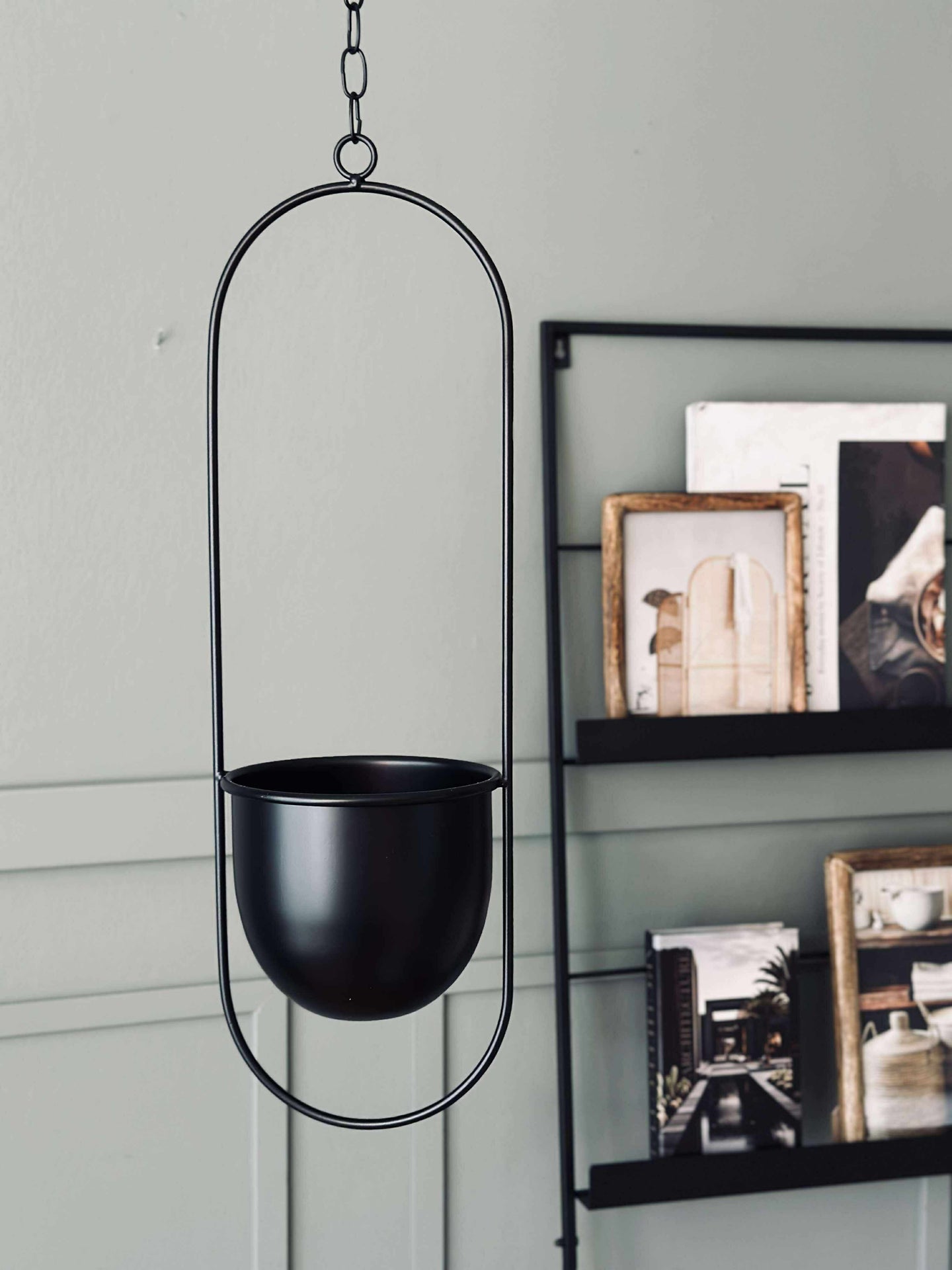 Potte med oppheng - Black