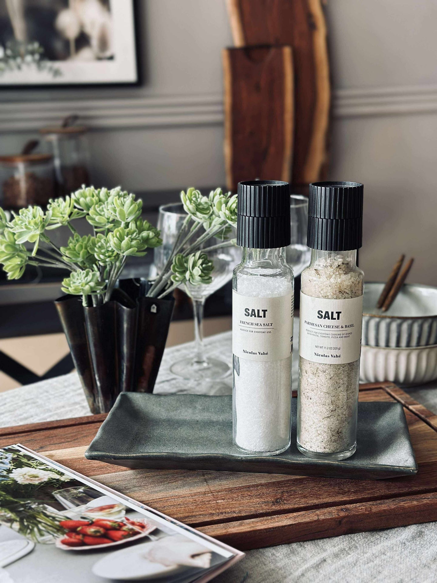 Fat i steintøy – Grå