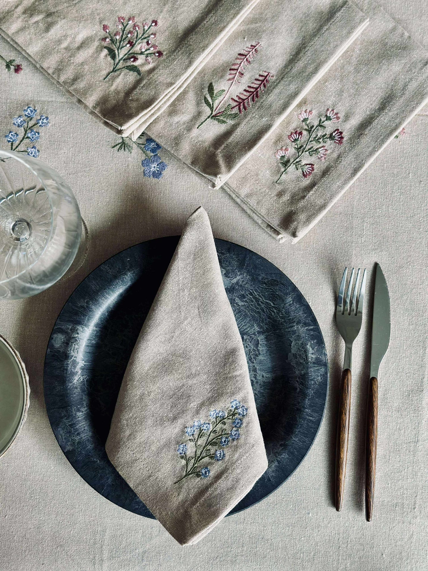 Duk flower broderi - Lin-look