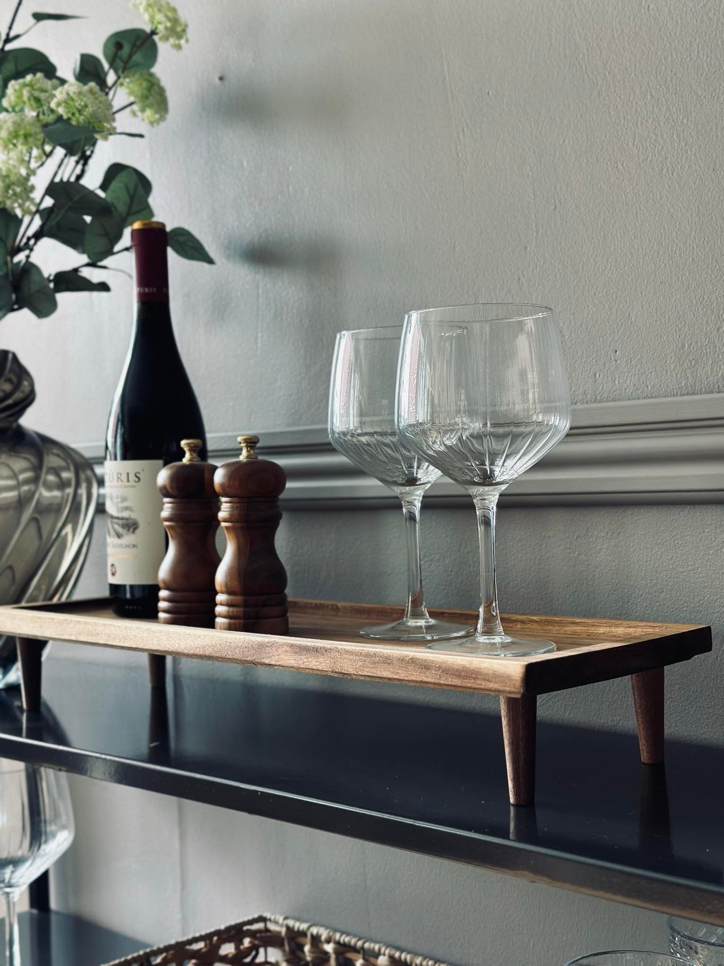 Brett med ben i akasietre - Perfekt til tapas