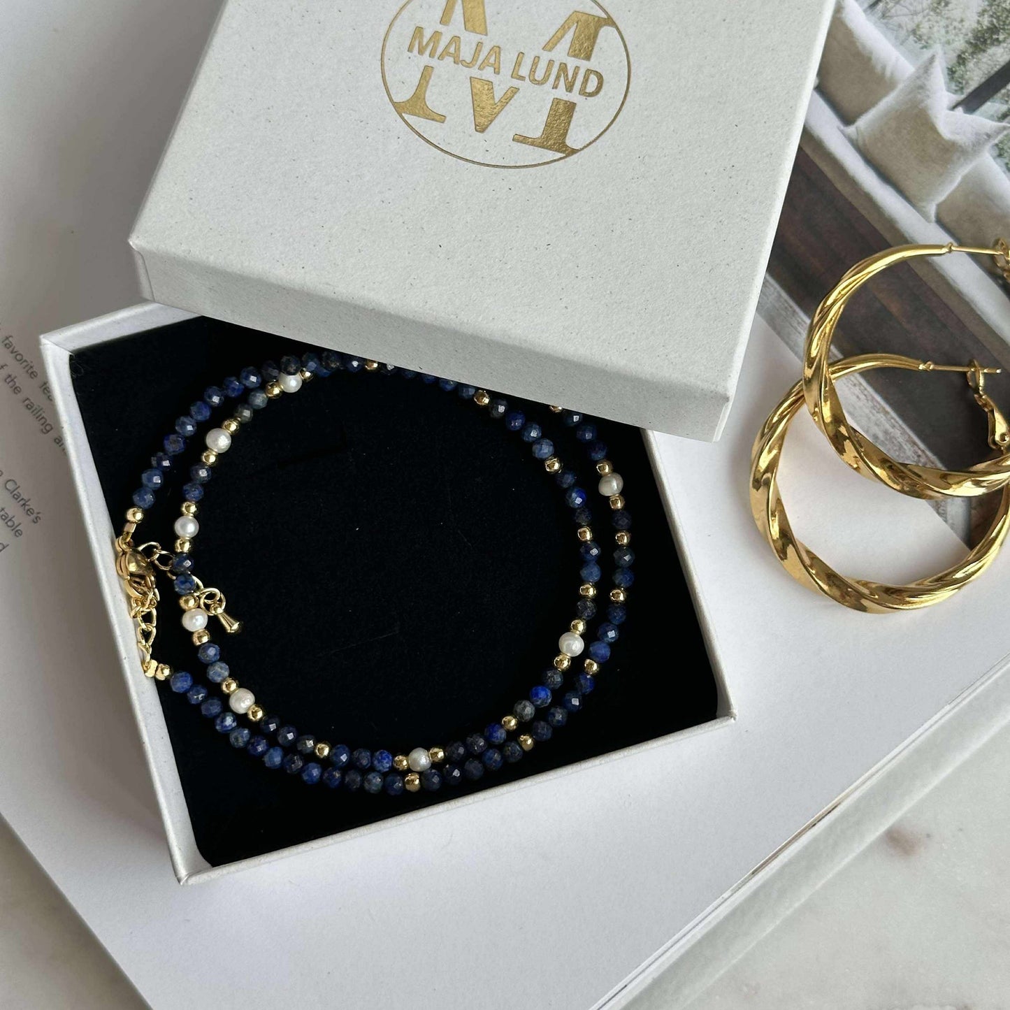 Halskjede Lilja - med ekte ferskvannsperler