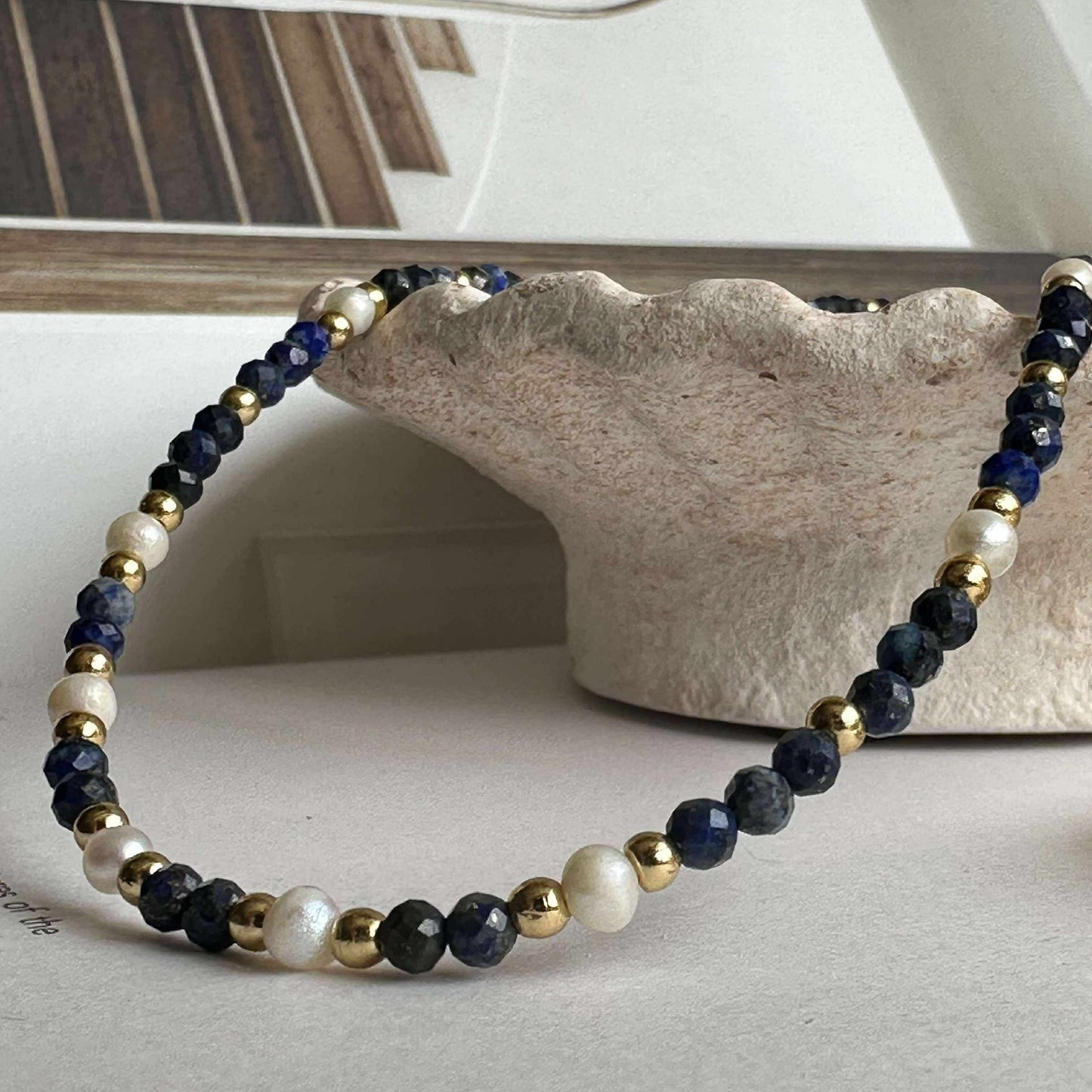 Halskjede Lilja - med ekte ferskvannsperler