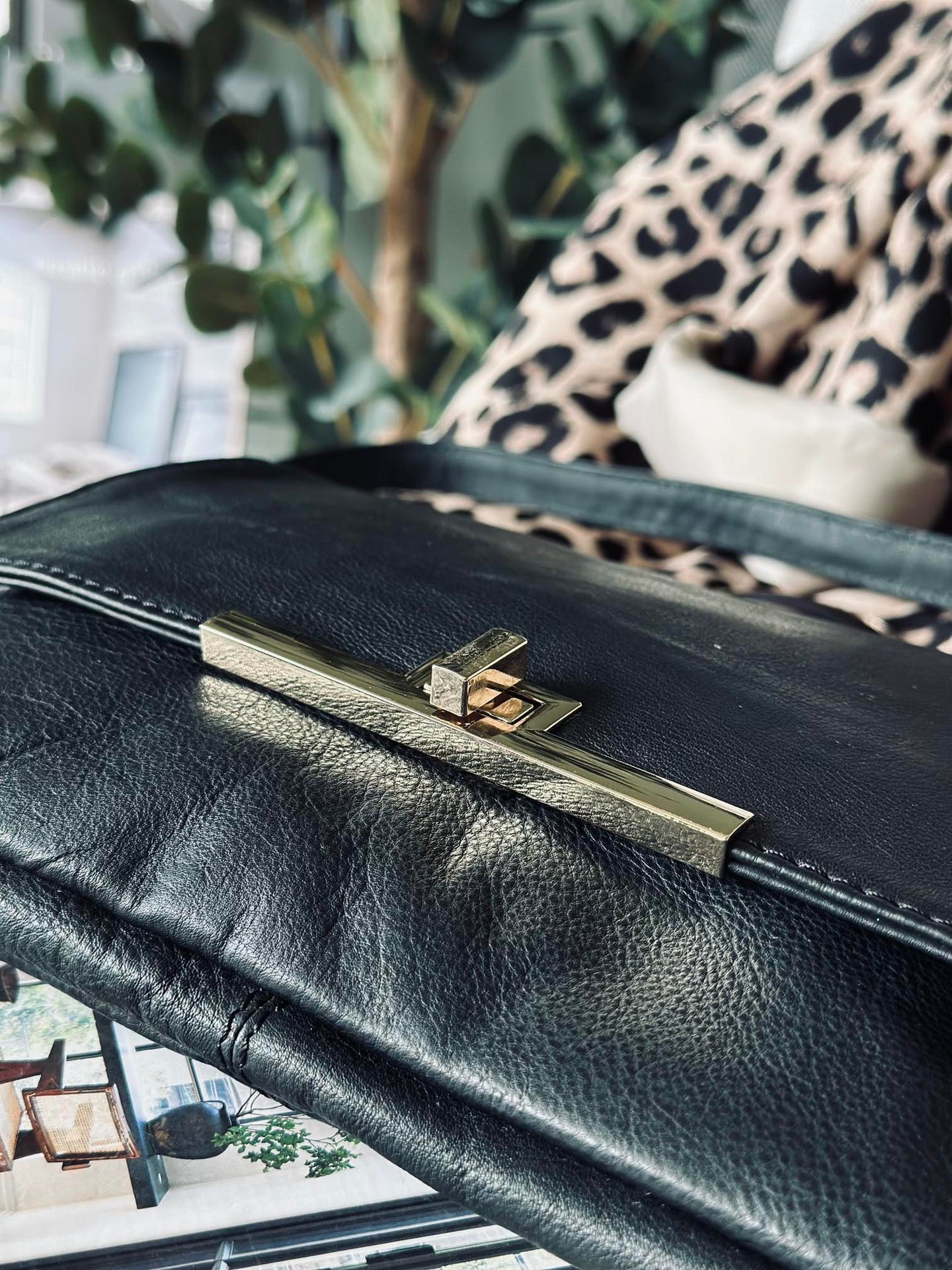 Clutch Elegant svart / gull